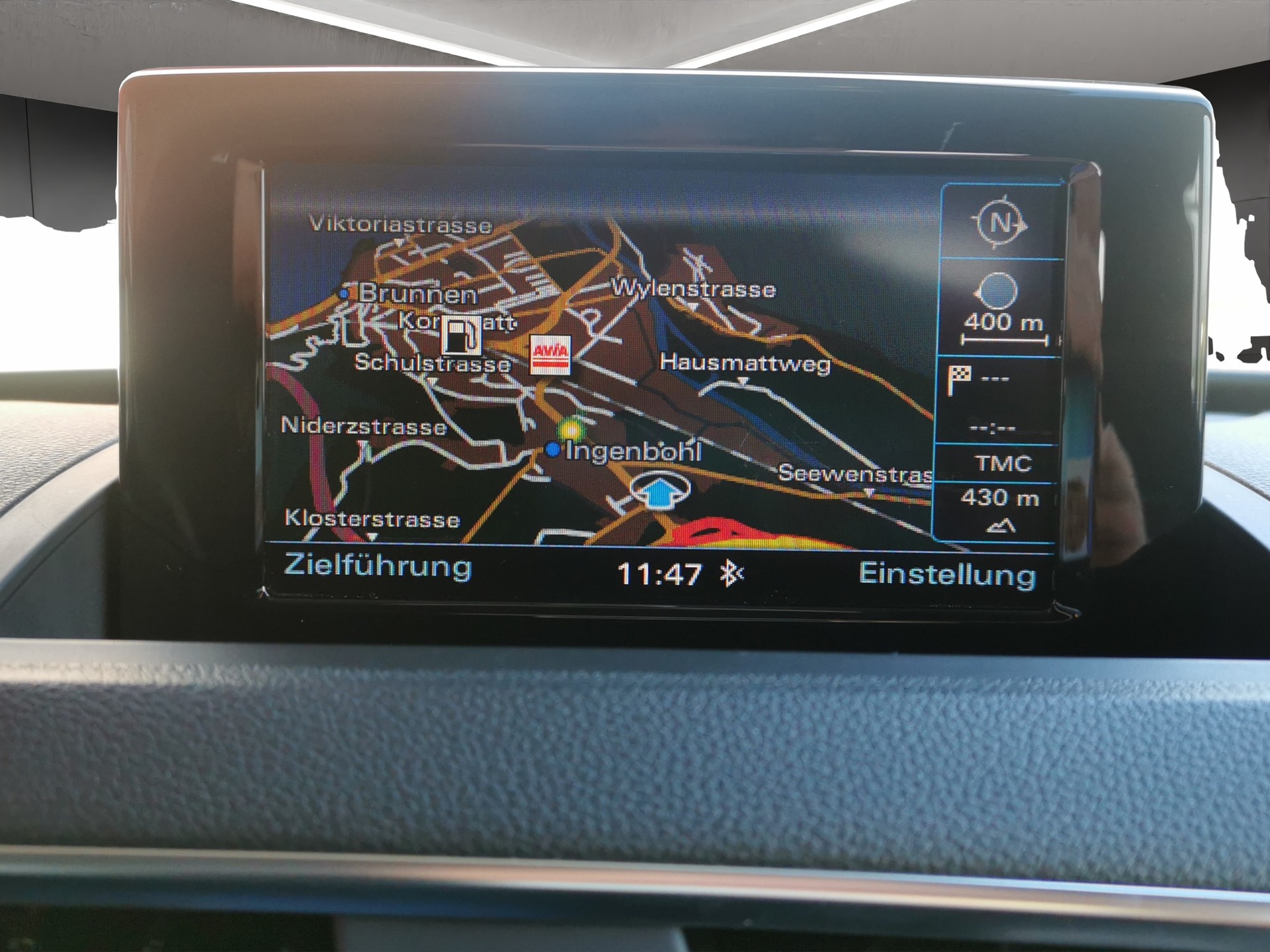 AUDI Q3 2.0 TDI quattro S-tronic-image-18