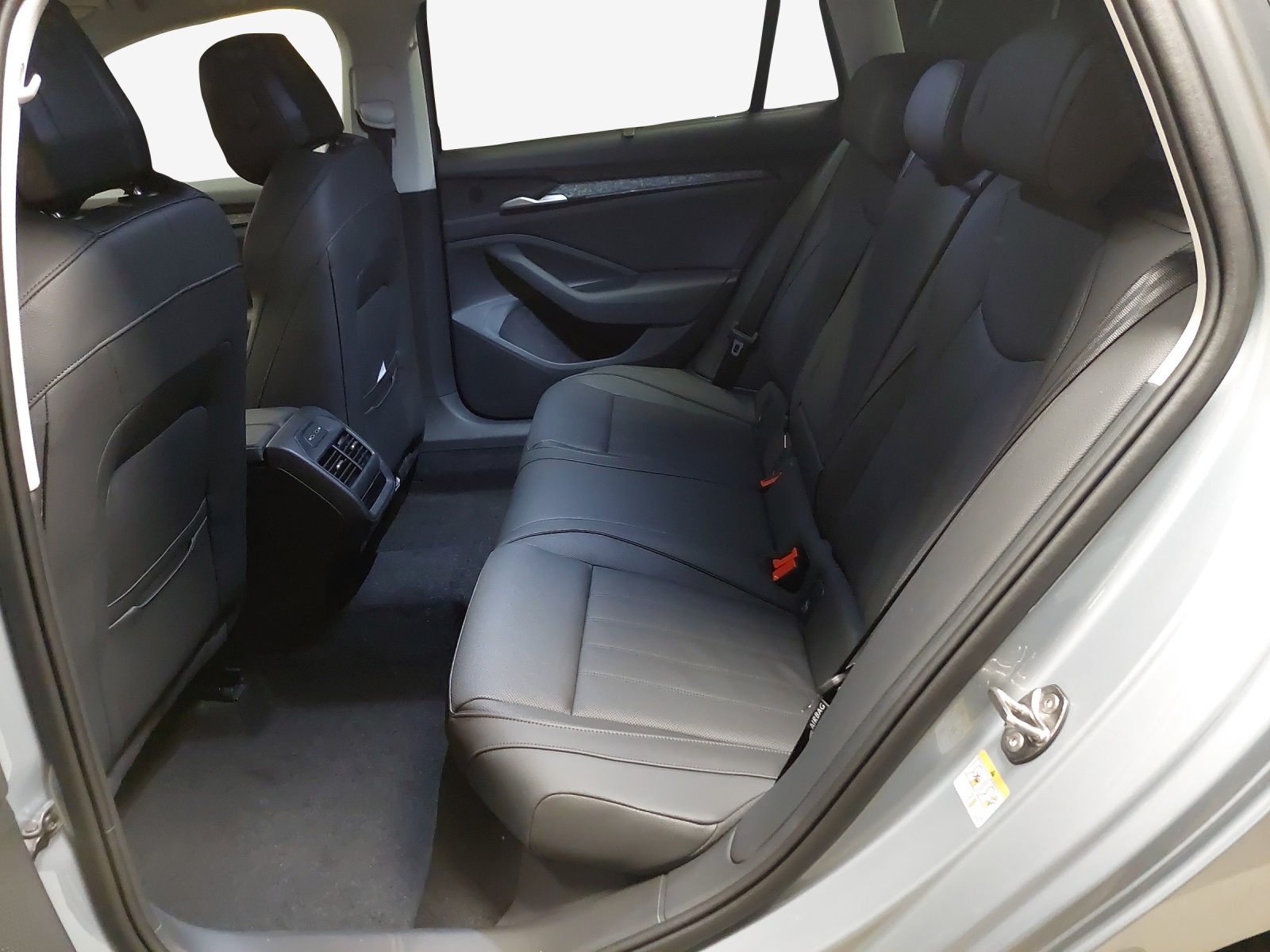 SKODA Superb Combi 2.0 TDi Selection 4x4 DSG-image-8