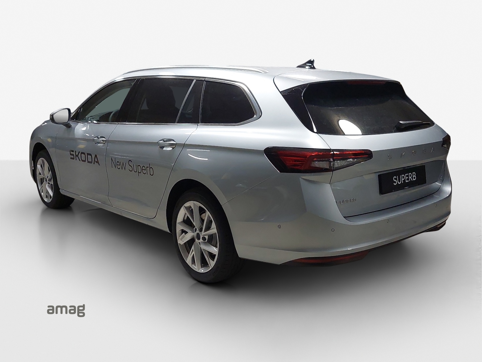 SKODA Superb Combi 2.0 TDi Selection 4x4 DSG-image-3