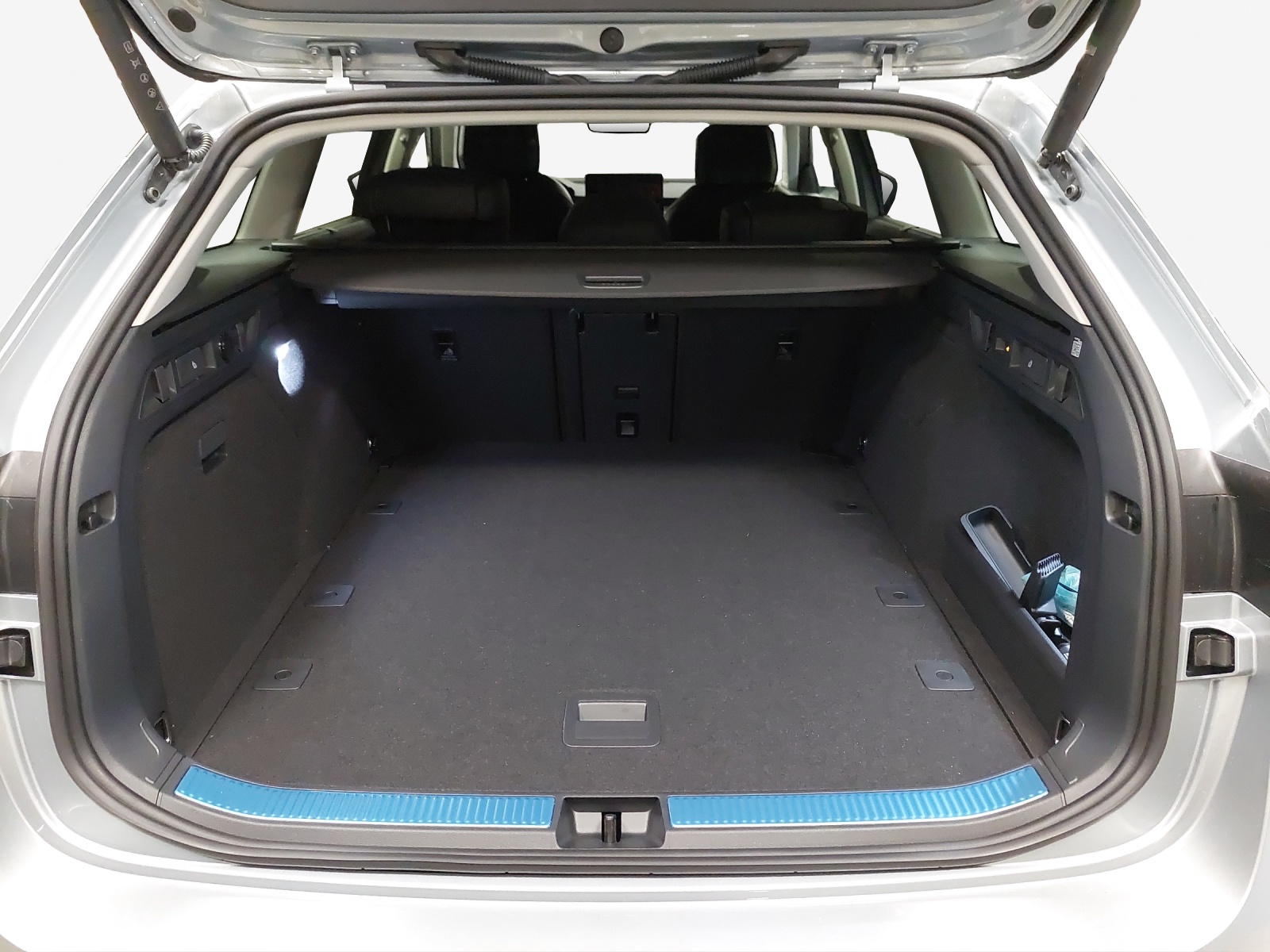 SKODA Superb Combi 2.0 TDi Selection 4x4 DSG-image-9