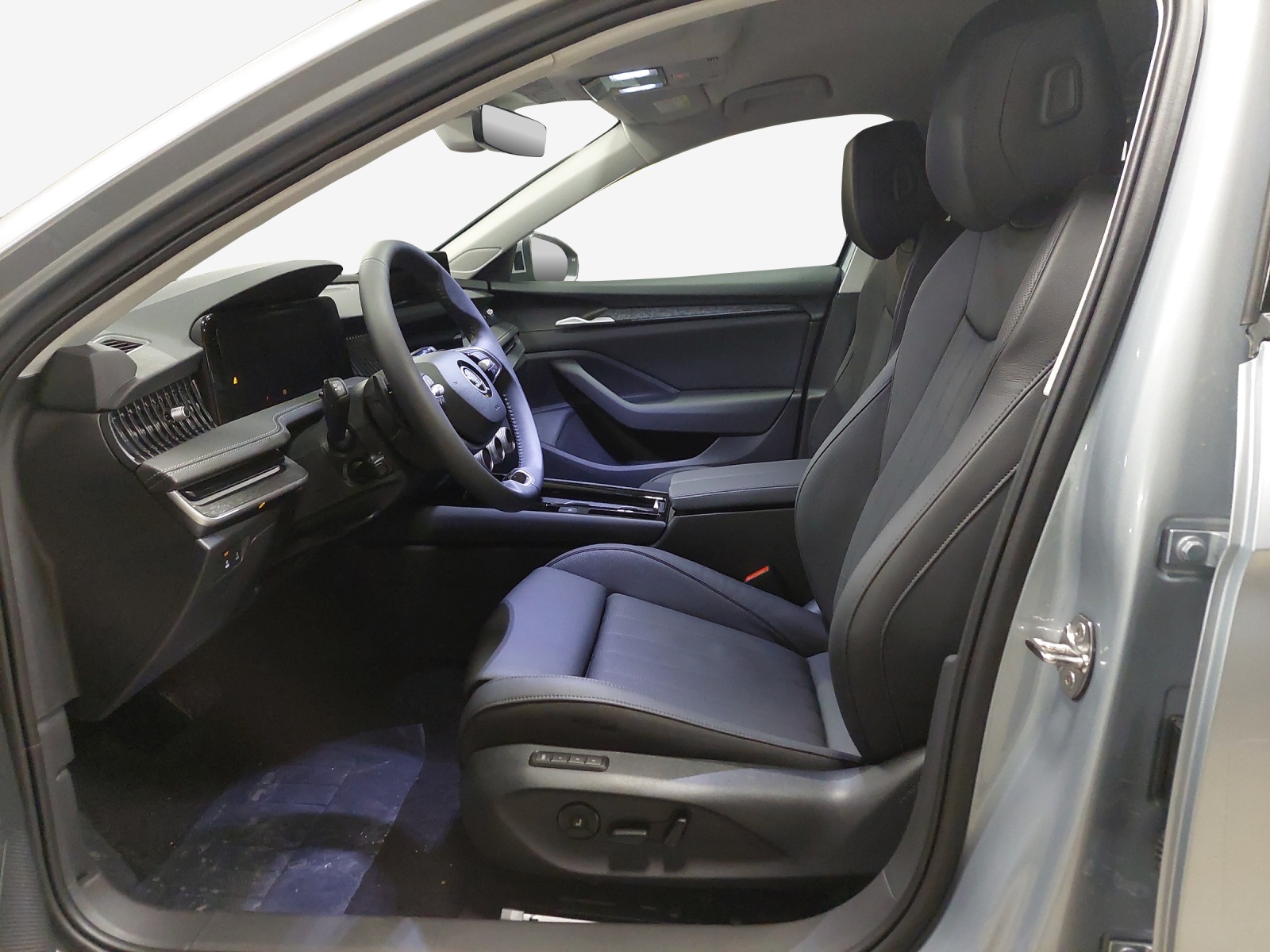 SKODA Superb Combi 2.0 TDi Selection 4x4 DSG-image-6