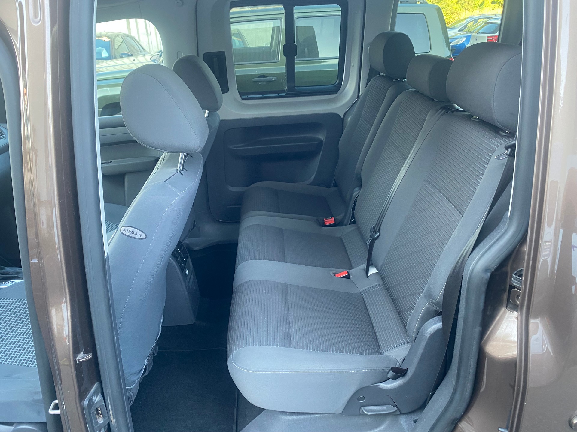 VW Caddy 1.6 TDI Blue Motion Technology Highline DSG-image-7