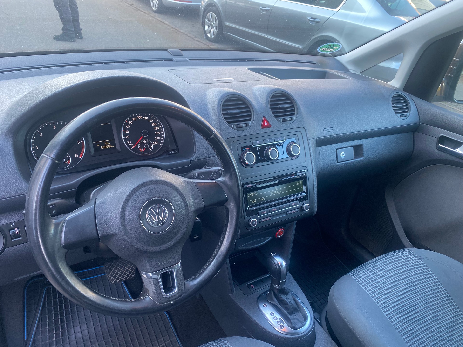 VW Caddy 1.6 TDI Blue Motion Technology Highline DSG-image-4