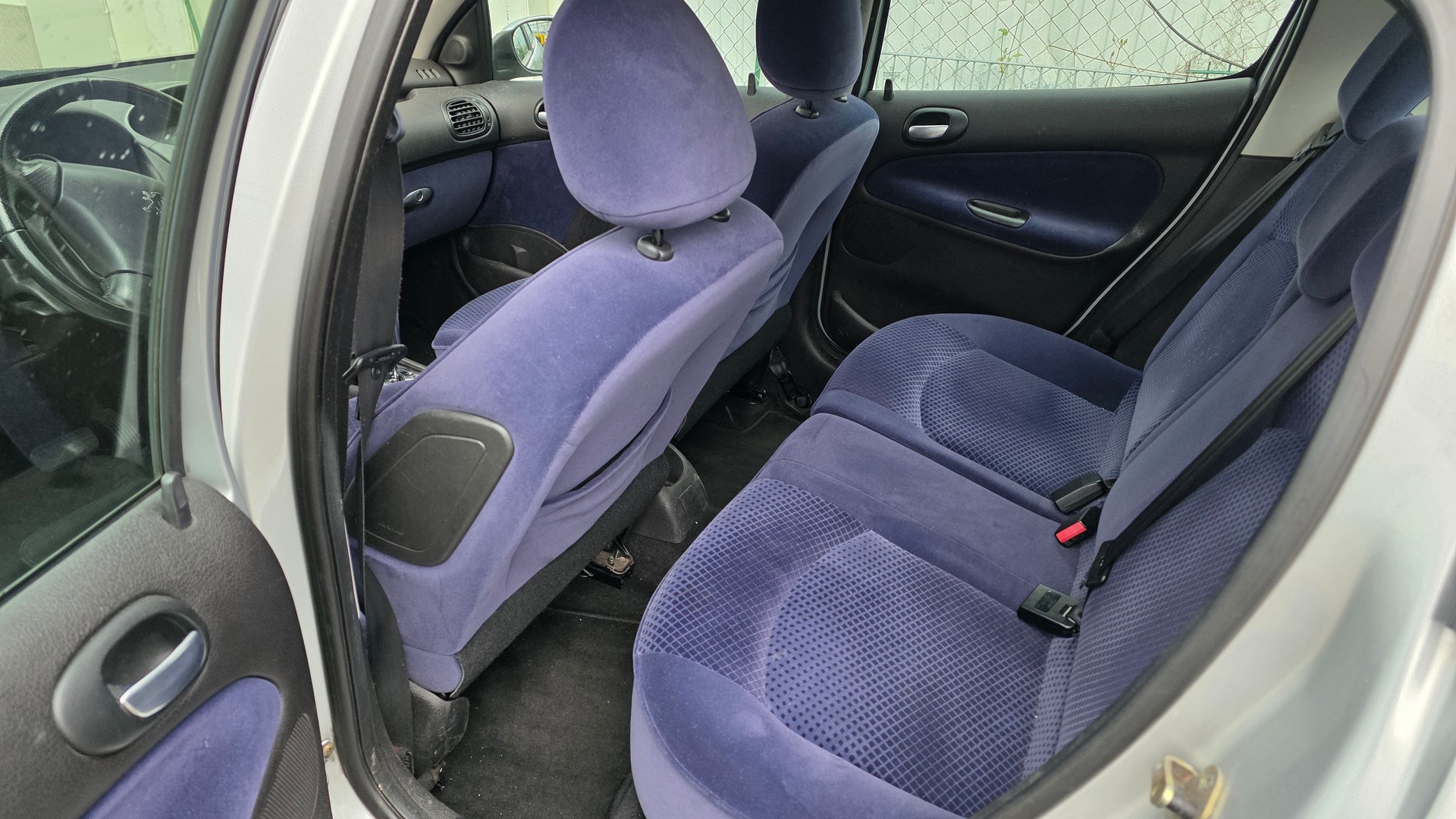 PEUGEOT 206 1.6 16V Quiksilver-image-8