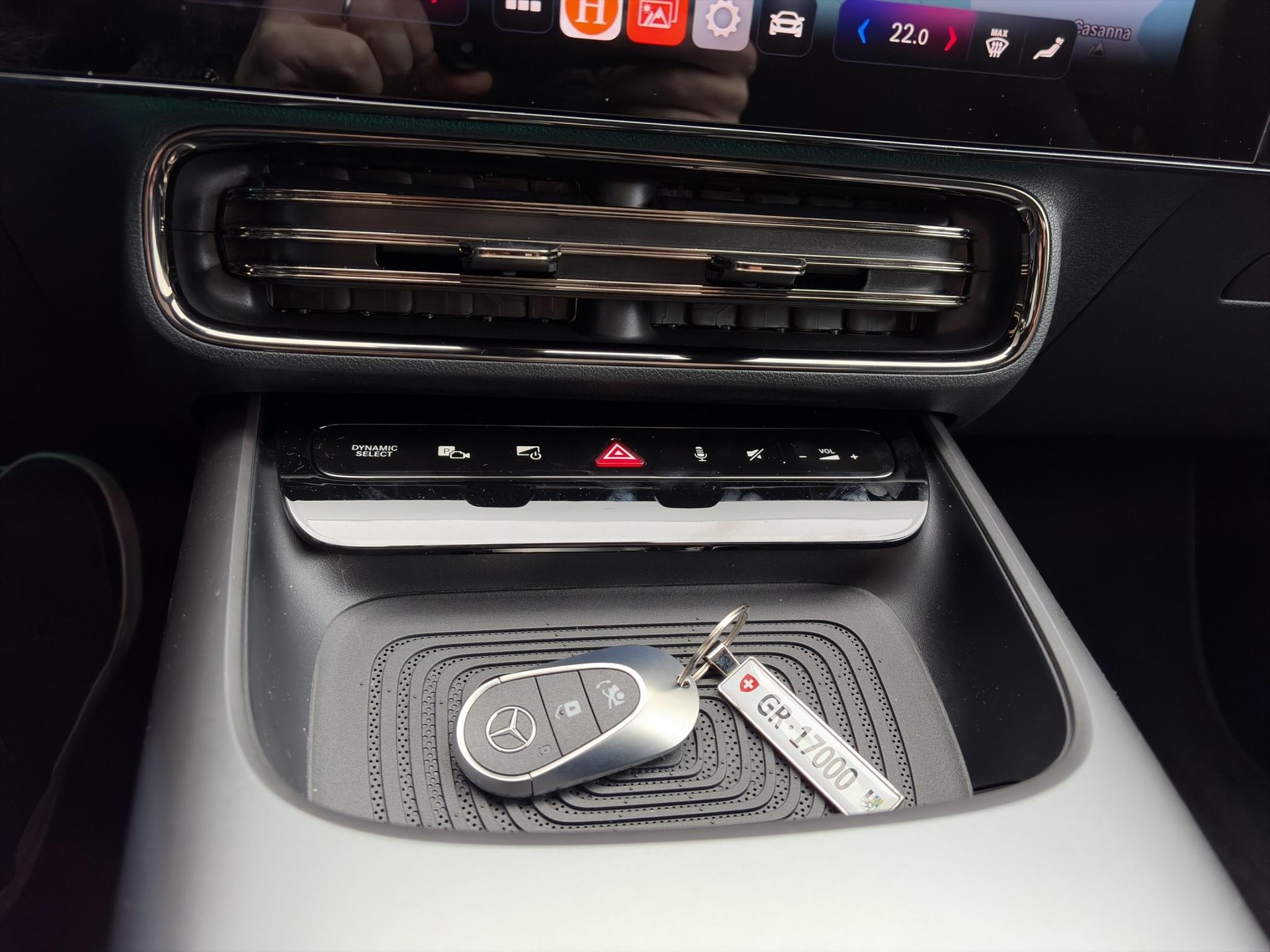 MERCEDES-BENZ CLA 350 AMG Line 4matic-image-11