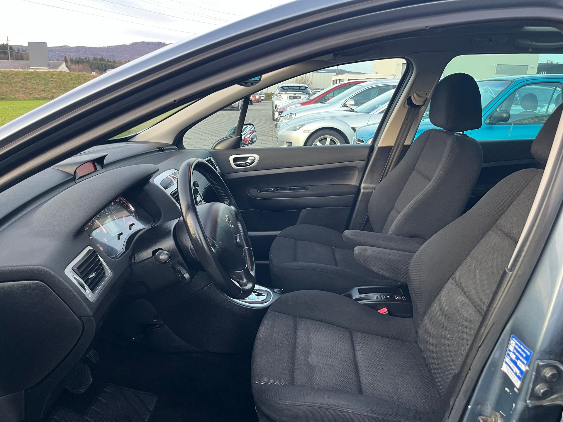PEUGEOT 307 SW 2.0 16V XS-image-13