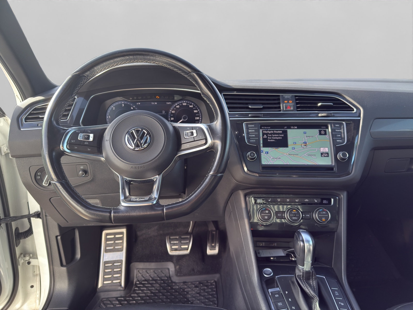 VW Tiguan 2.0 TDI SCR Highline 4Motion DSG-image-9
