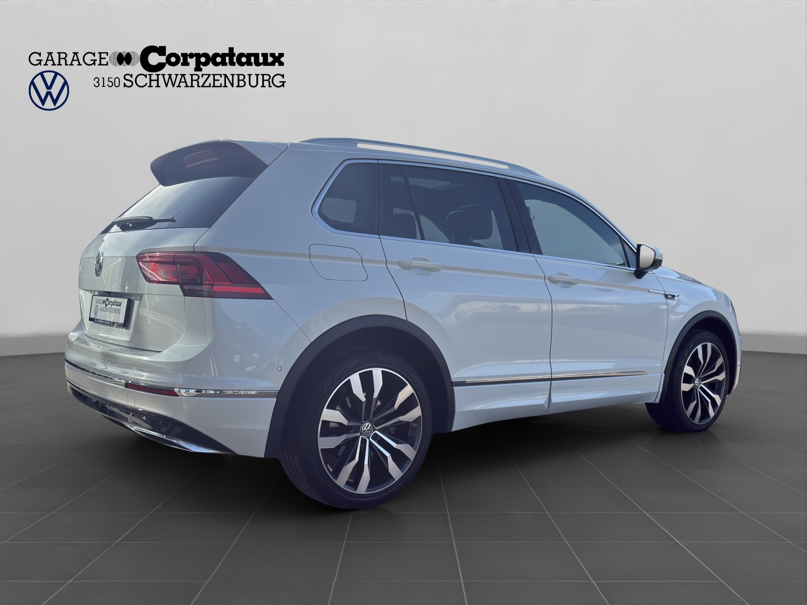 VW Tiguan 2.0 TDI SCR Highline 4Motion DSG-image-5