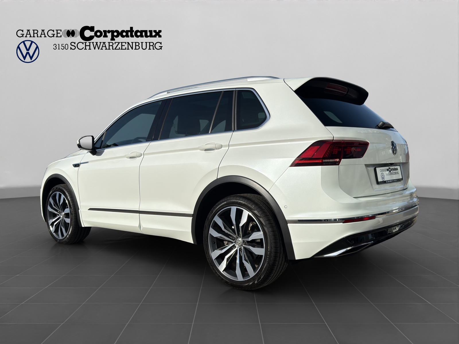 VW Tiguan 2.0 TDI SCR Highline 4Motion DSG-image-3