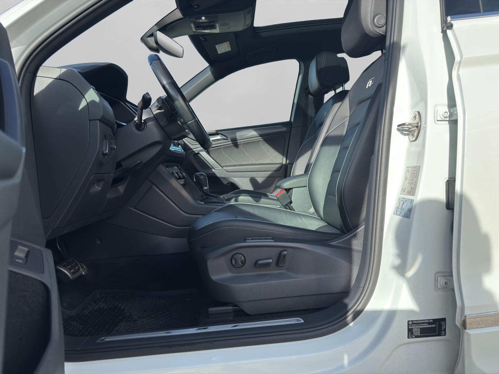 VW Tiguan 2.0 TDI SCR Highline 4Motion DSG-image-8
