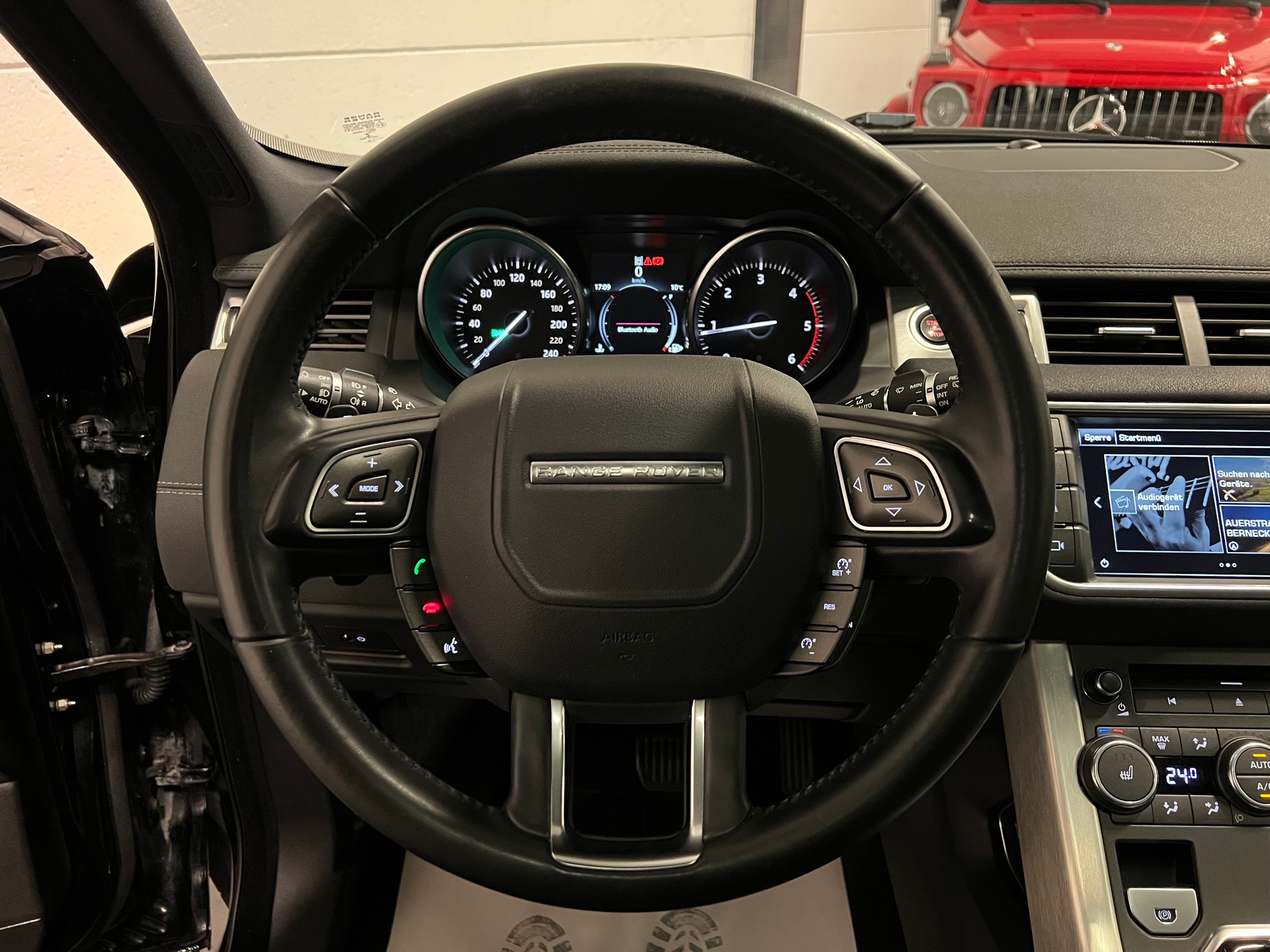 LAND ROVER Range Rover Evoque 2.0 TD4 HSE AT9-image-24