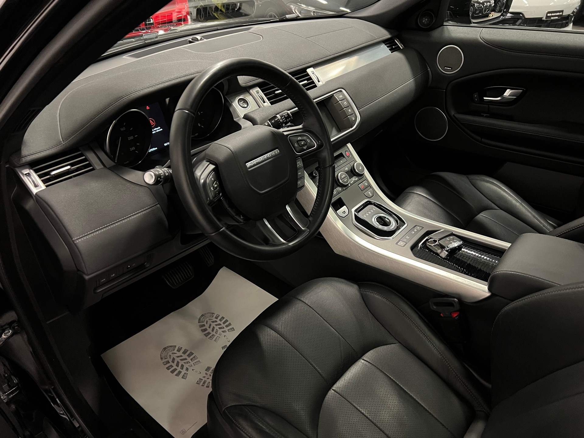 LAND ROVER Range Rover Evoque 2.0 TD4 HSE AT9-image-16
