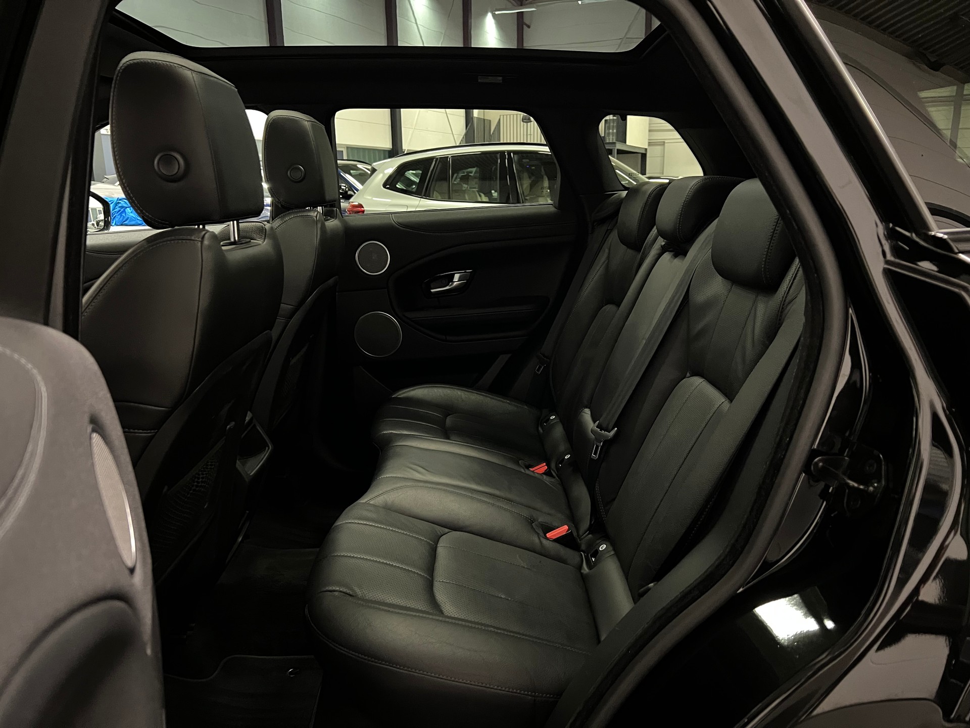 LAND ROVER Range Rover Evoque 2.0 TD4 HSE AT9-image-22