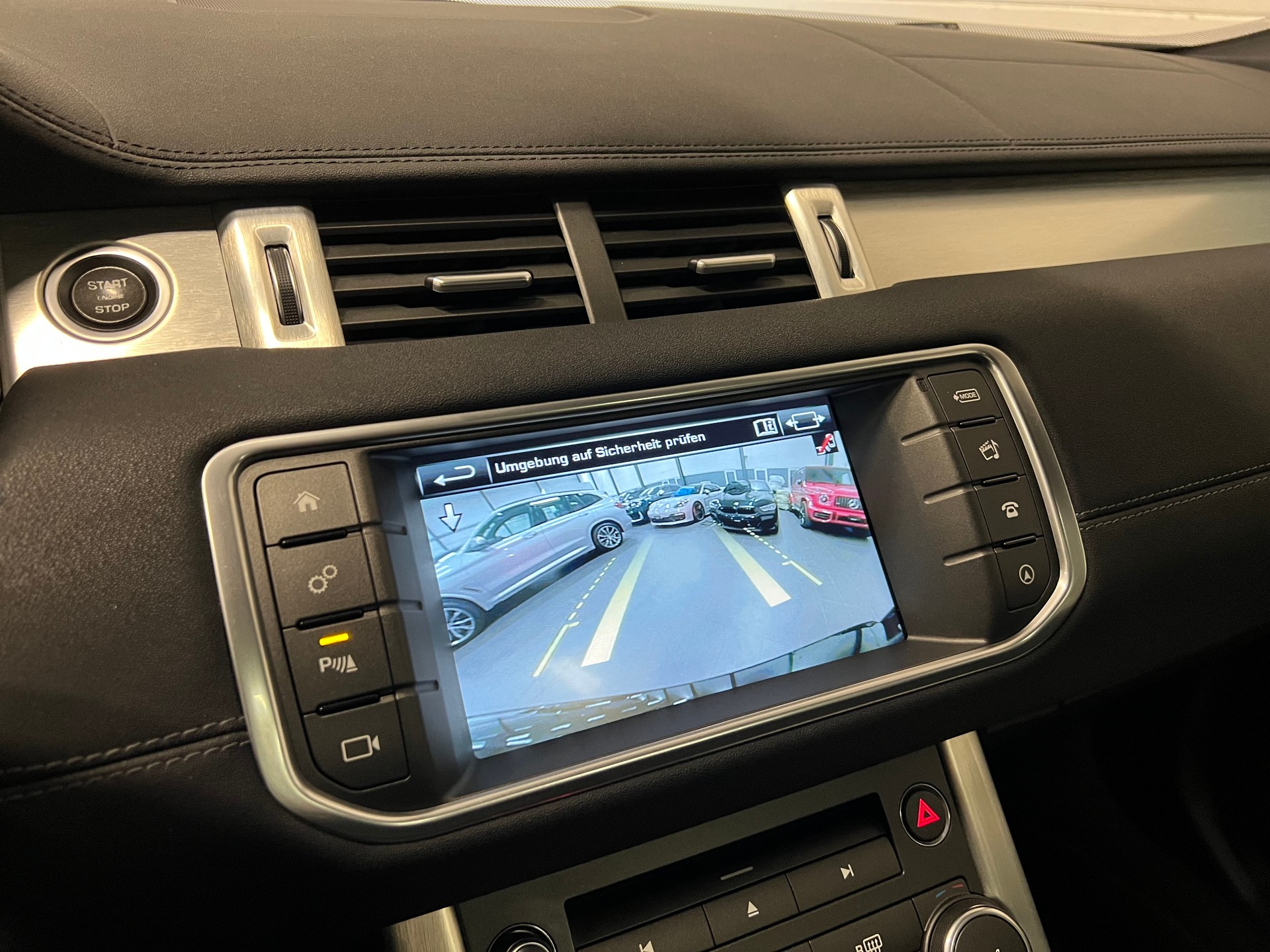 LAND ROVER Range Rover Evoque 2.0 TD4 HSE AT9-image-26