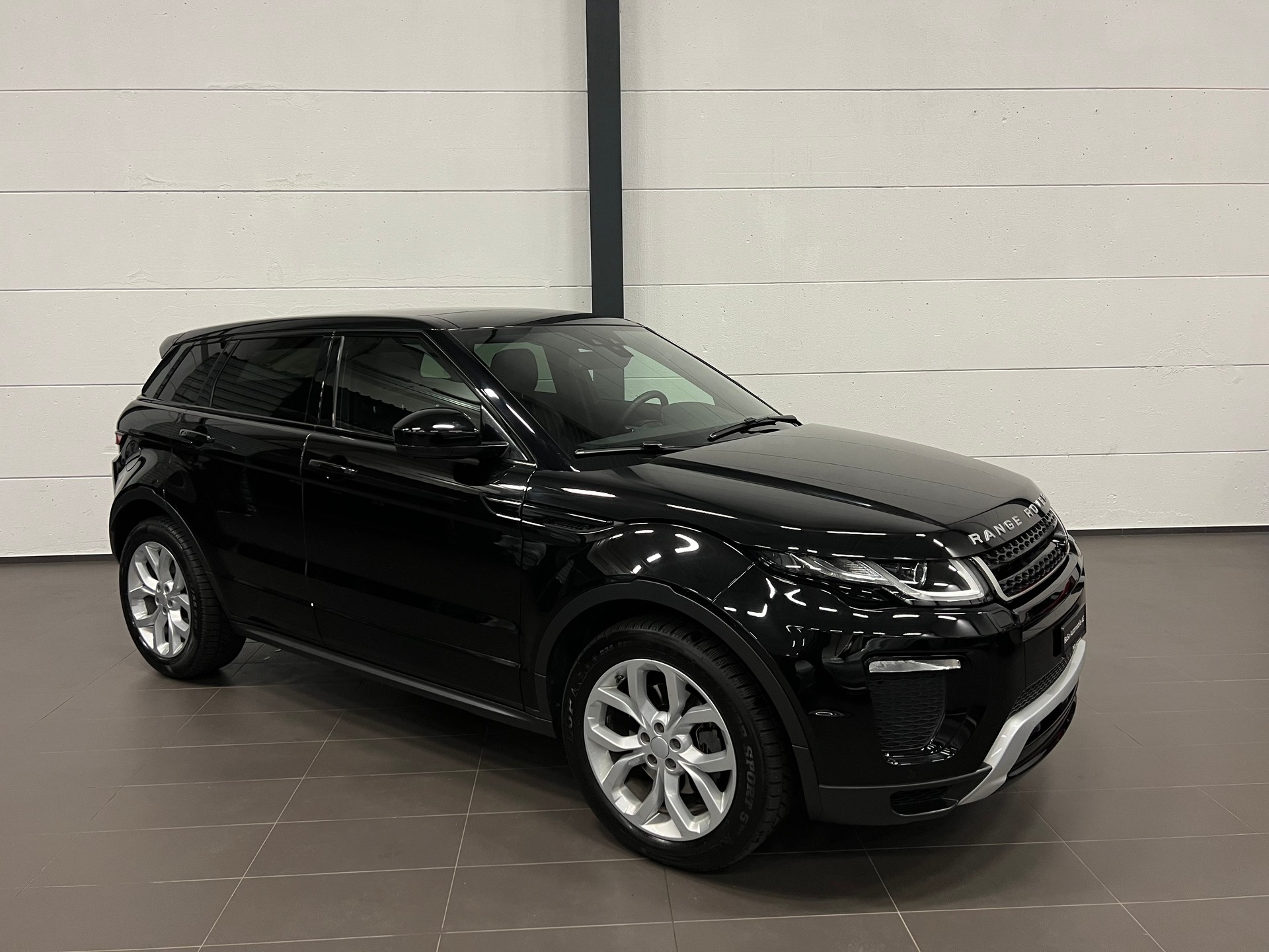 LAND ROVER Range Rover Evoque 2.0 TD4 HSE AT9-image-3