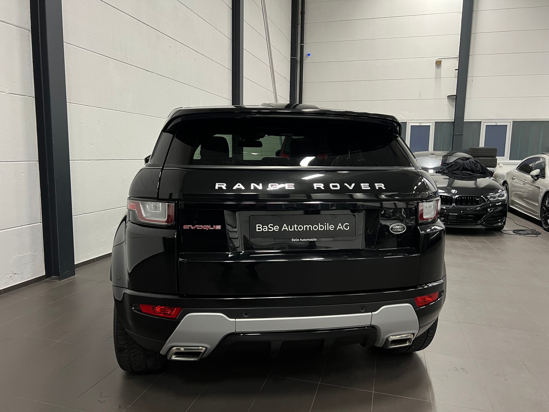 LAND ROVER Range Rover Evoque 2.0 TD4 HSE AT9-image-14