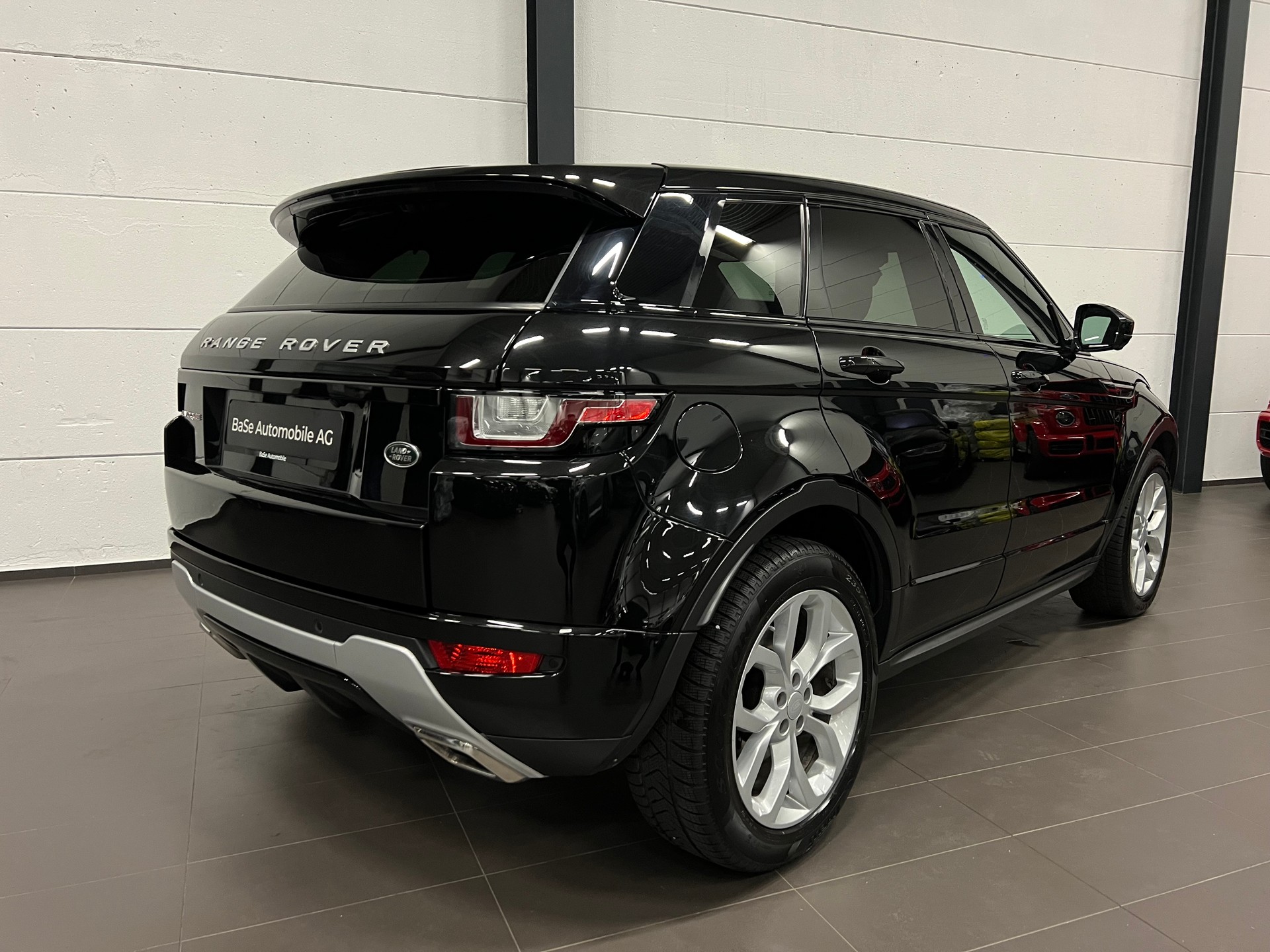 LAND ROVER Range Rover Evoque 2.0 TD4 HSE AT9-image-12
