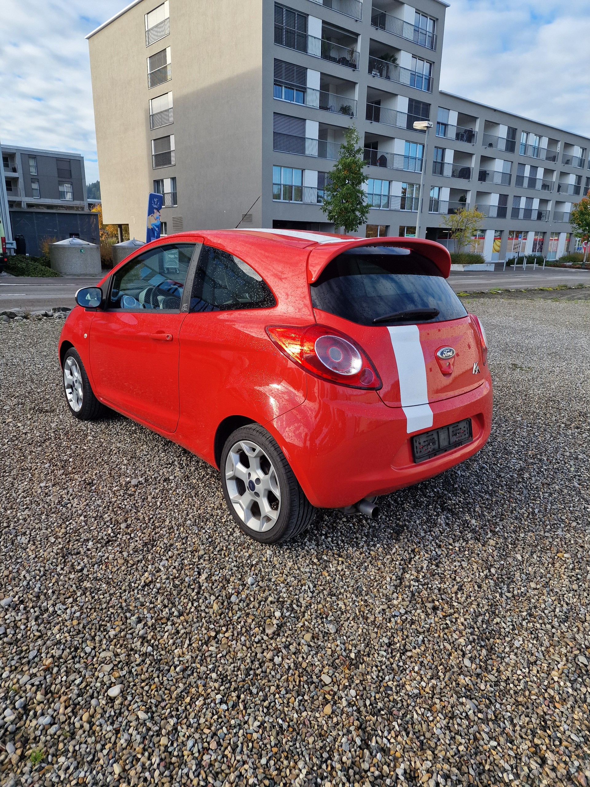 FORD KA 1.25 Digital-showroom-element-3