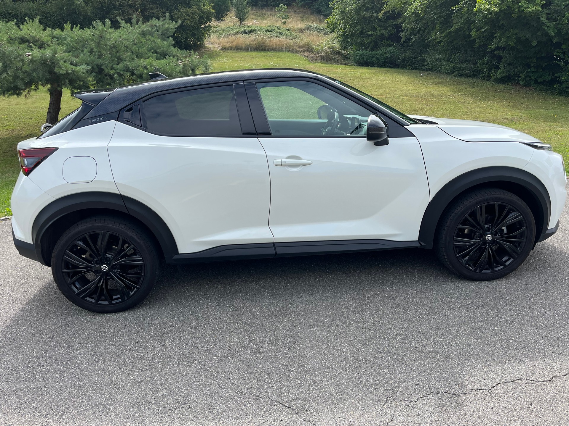 NISSAN Juke 1.0 DIG-T Enigma DCT-image-1