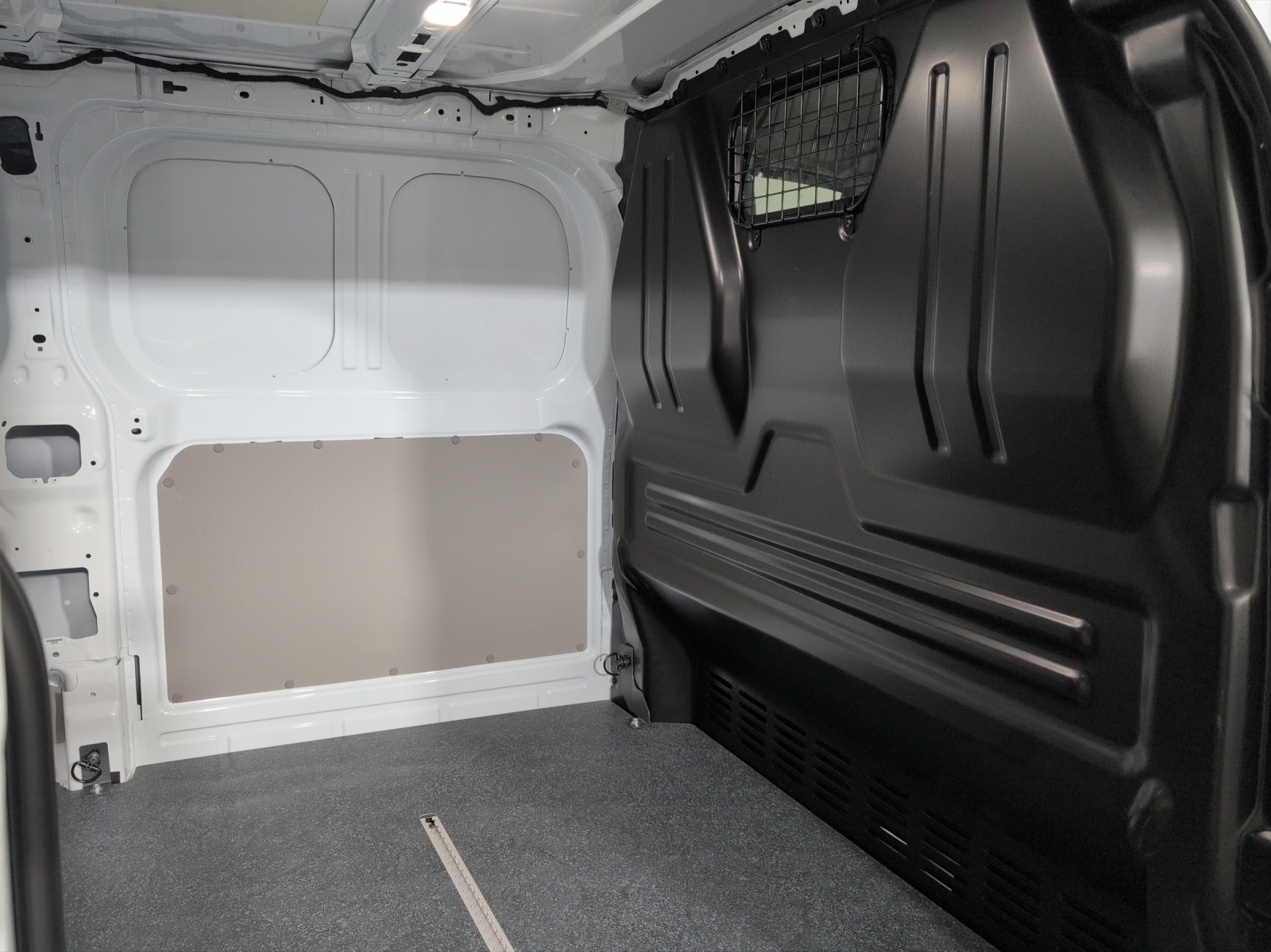 VW Transporter 2.0 TDI Lang Automat-image-8