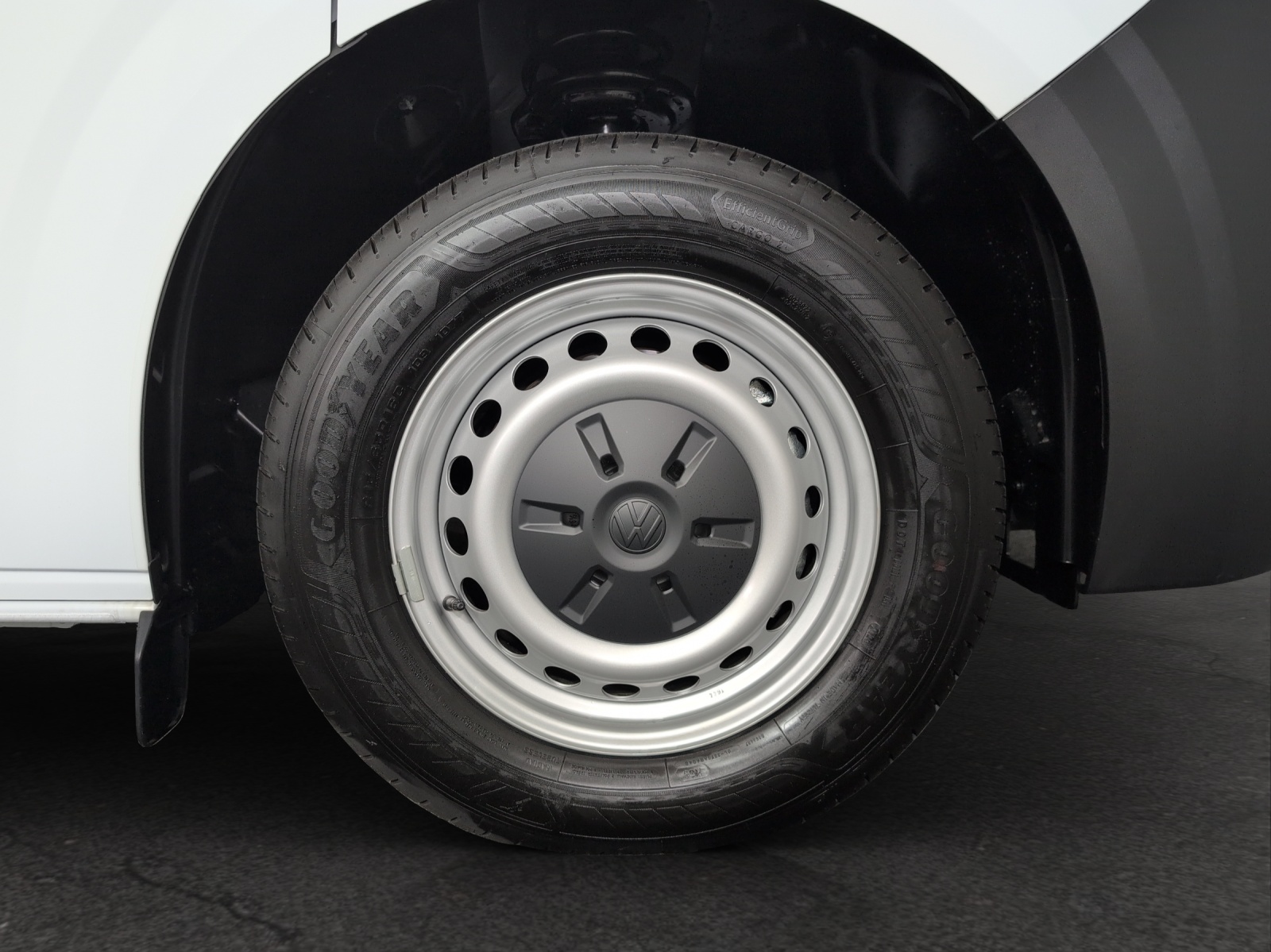 VW Transporter 2.0 TDI Lang Automat-image-4