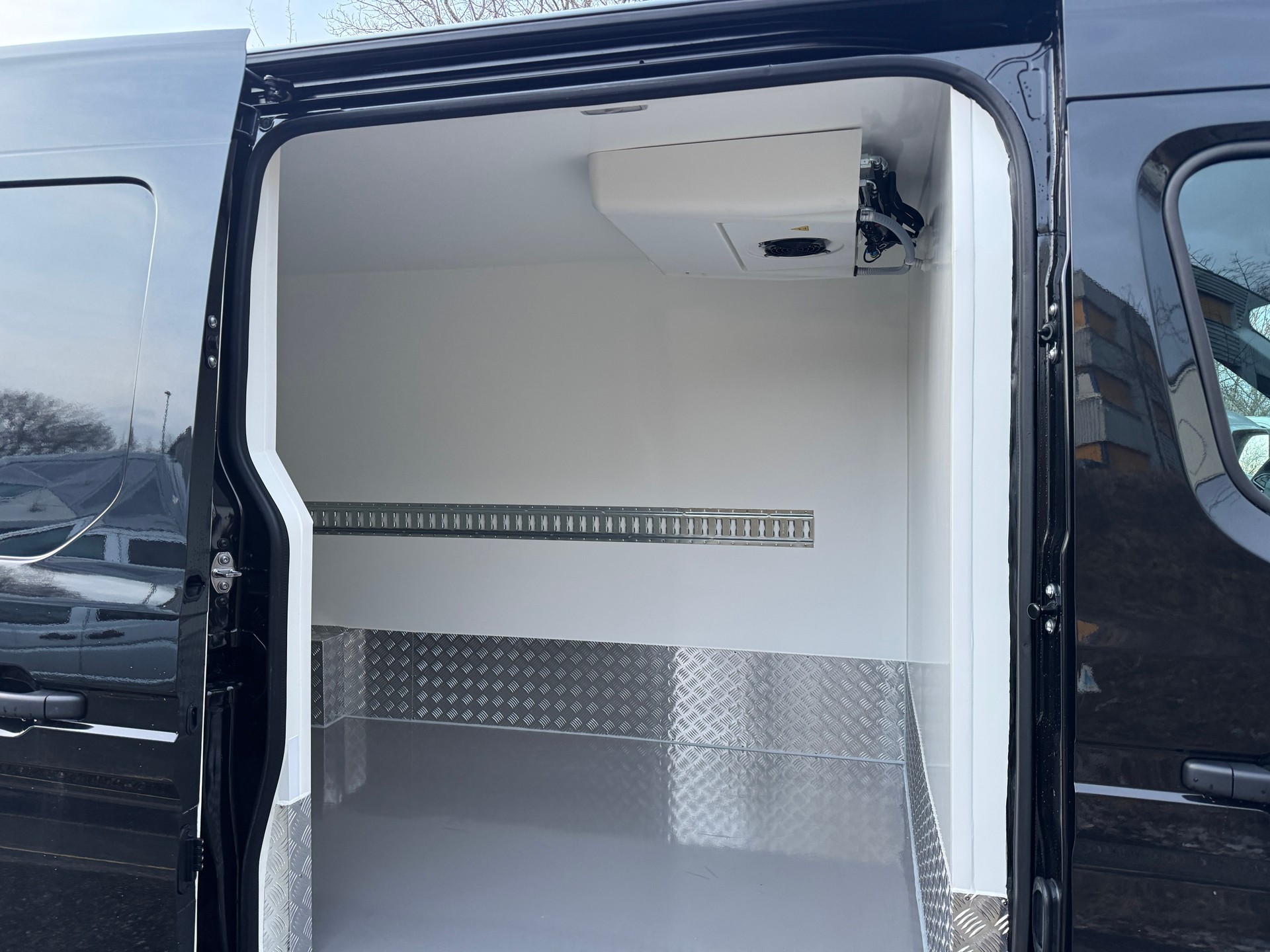 RENAULT Master T35 2.0 Blue dCi 150 HD L3H2 Advance-image-9