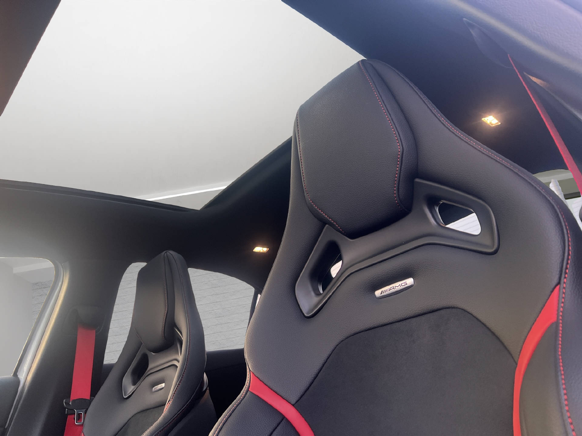 MERCEDES-BENZ A 35 AMG 4matic-image-12