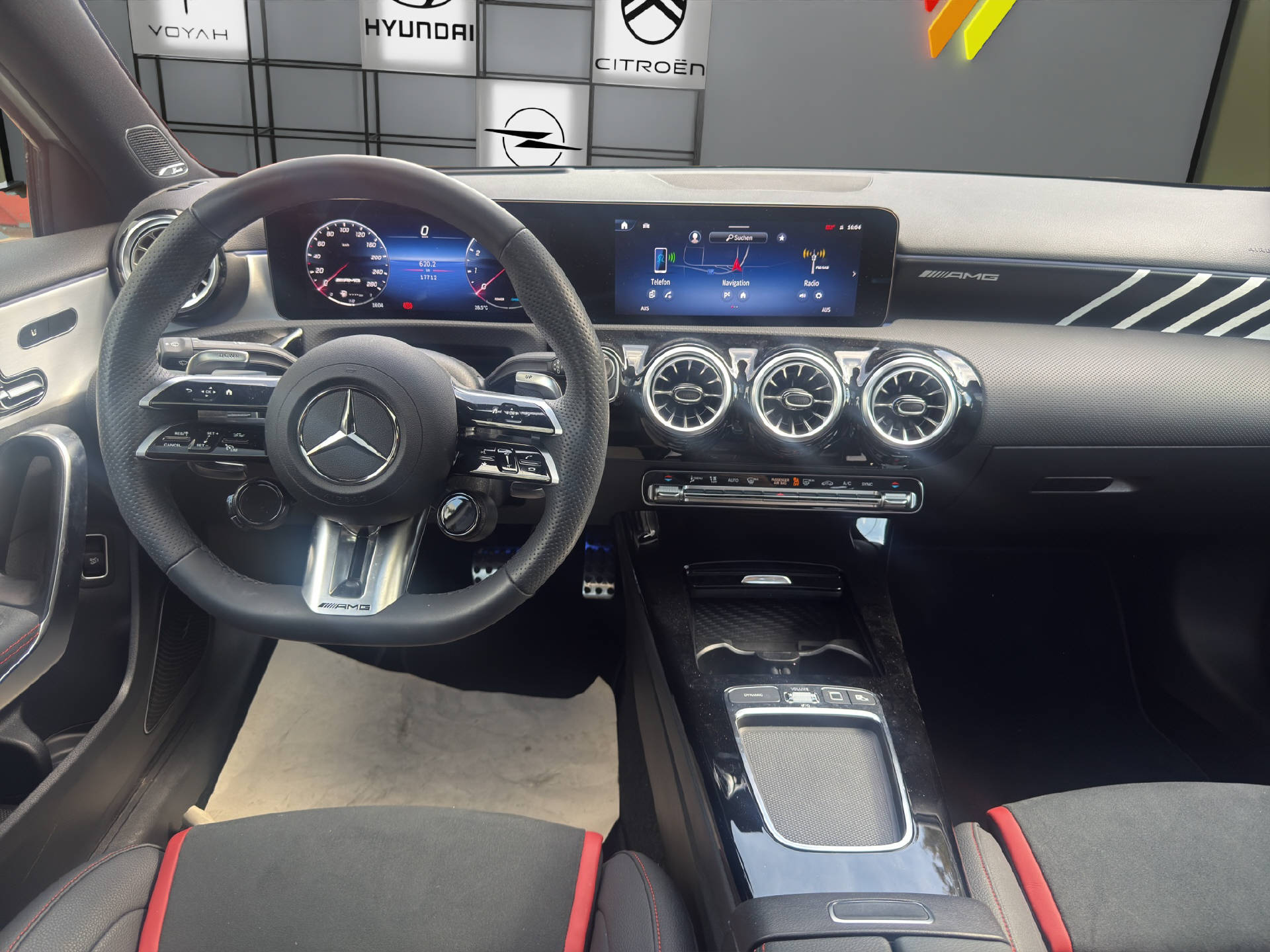 MERCEDES-BENZ A 35 AMG 4matic-image-10