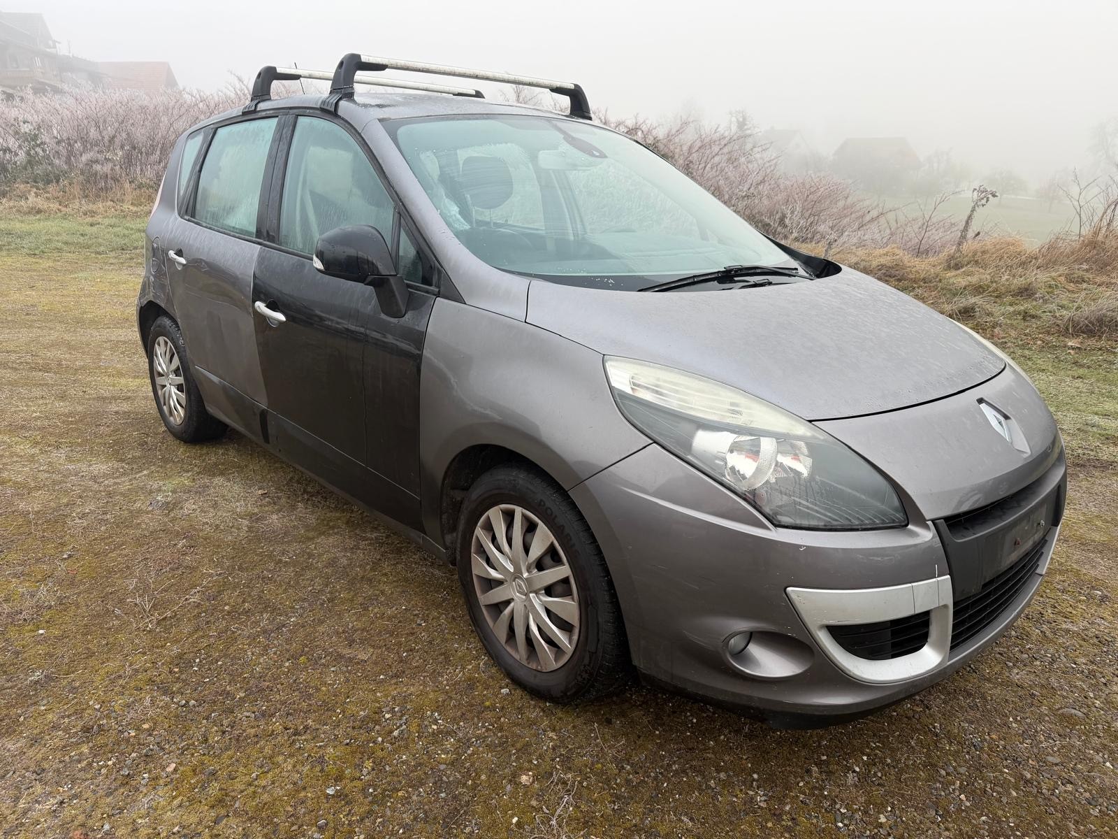 RENAULT Scénic 1.4 16V Turbo Bose-showroom-element-3