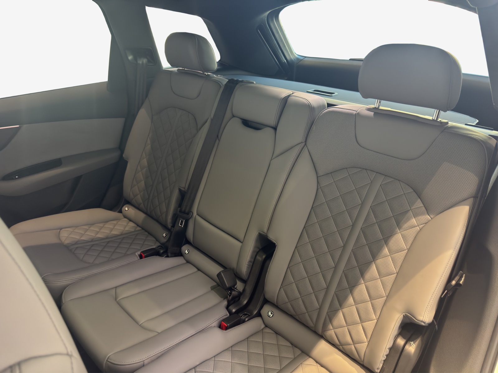 AUDI Q7 SUV TDI quattro 210 kW S Line tiptronic-image-8