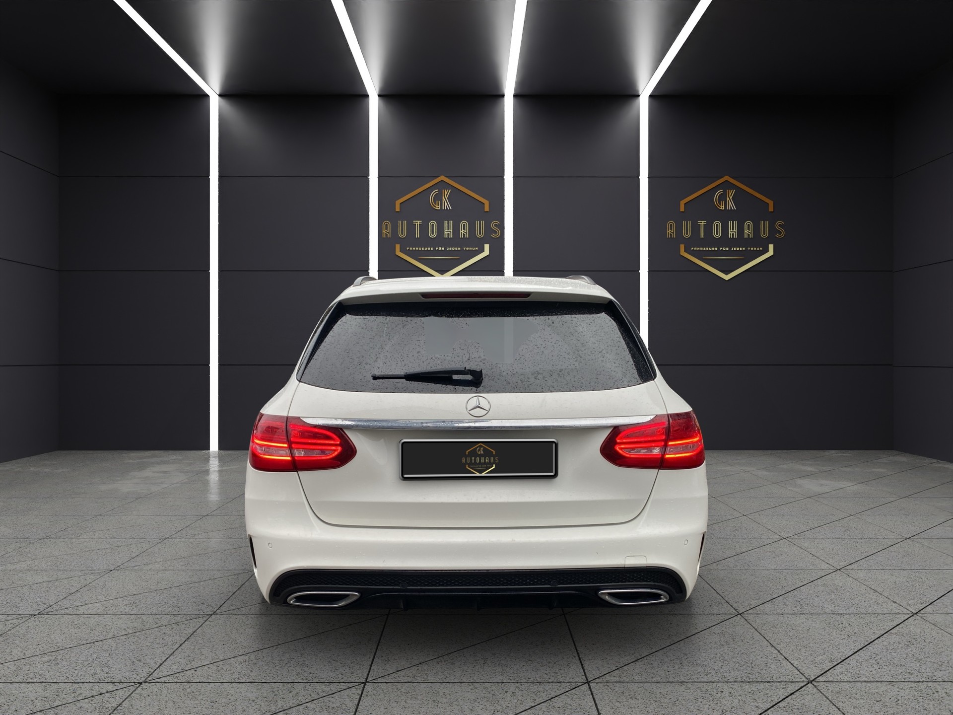 MERCEDES-BENZ C 250 d Swiss Star AMG Line 4Matic 9G-Tronic-image-3