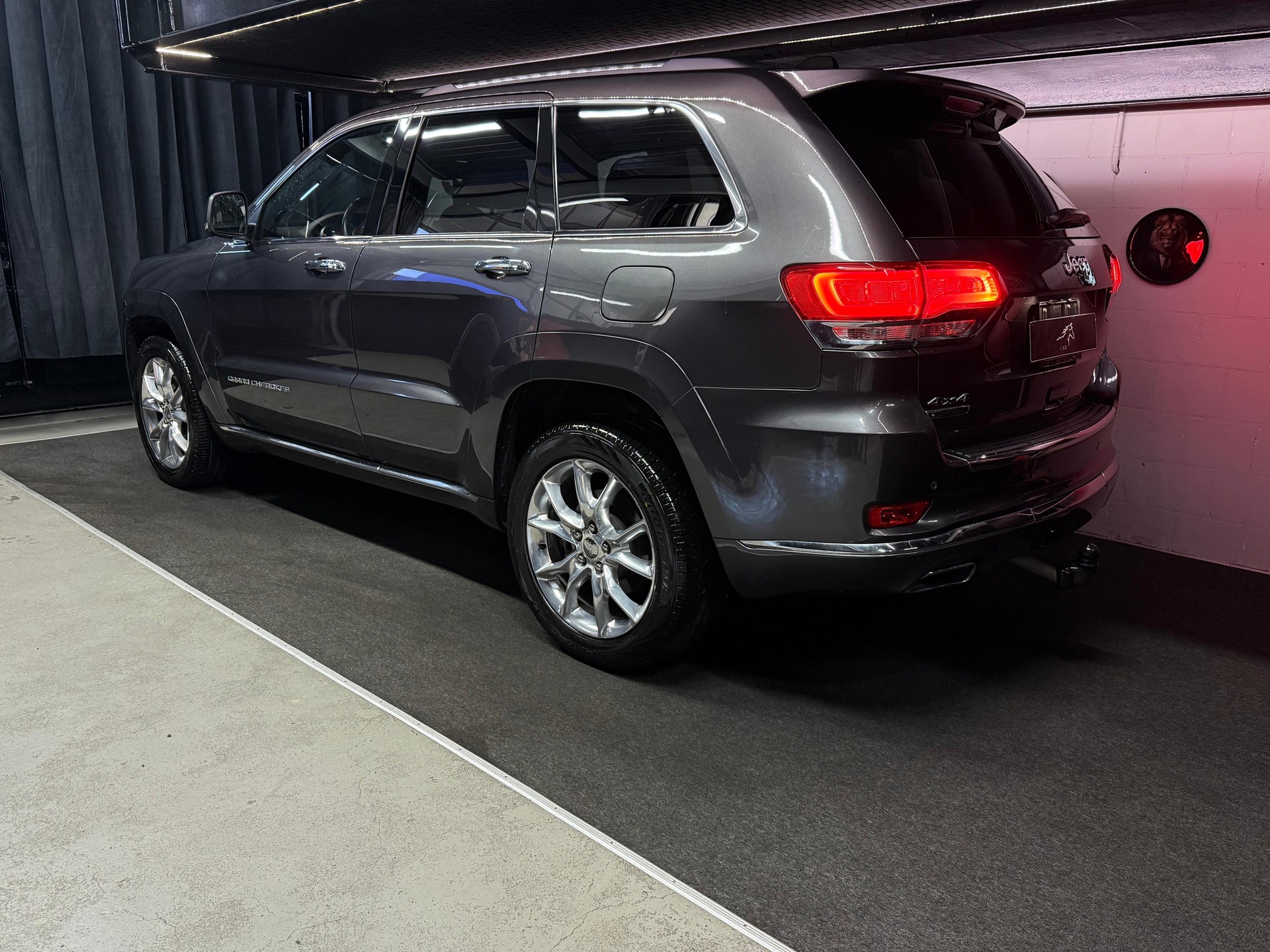 JEEP Grand Cherokee 3.0 CRD Summit Automat / Alcantara-Dachhimmel / Aus Erster Hand / Voll-Ausstattung / AHK-image-1