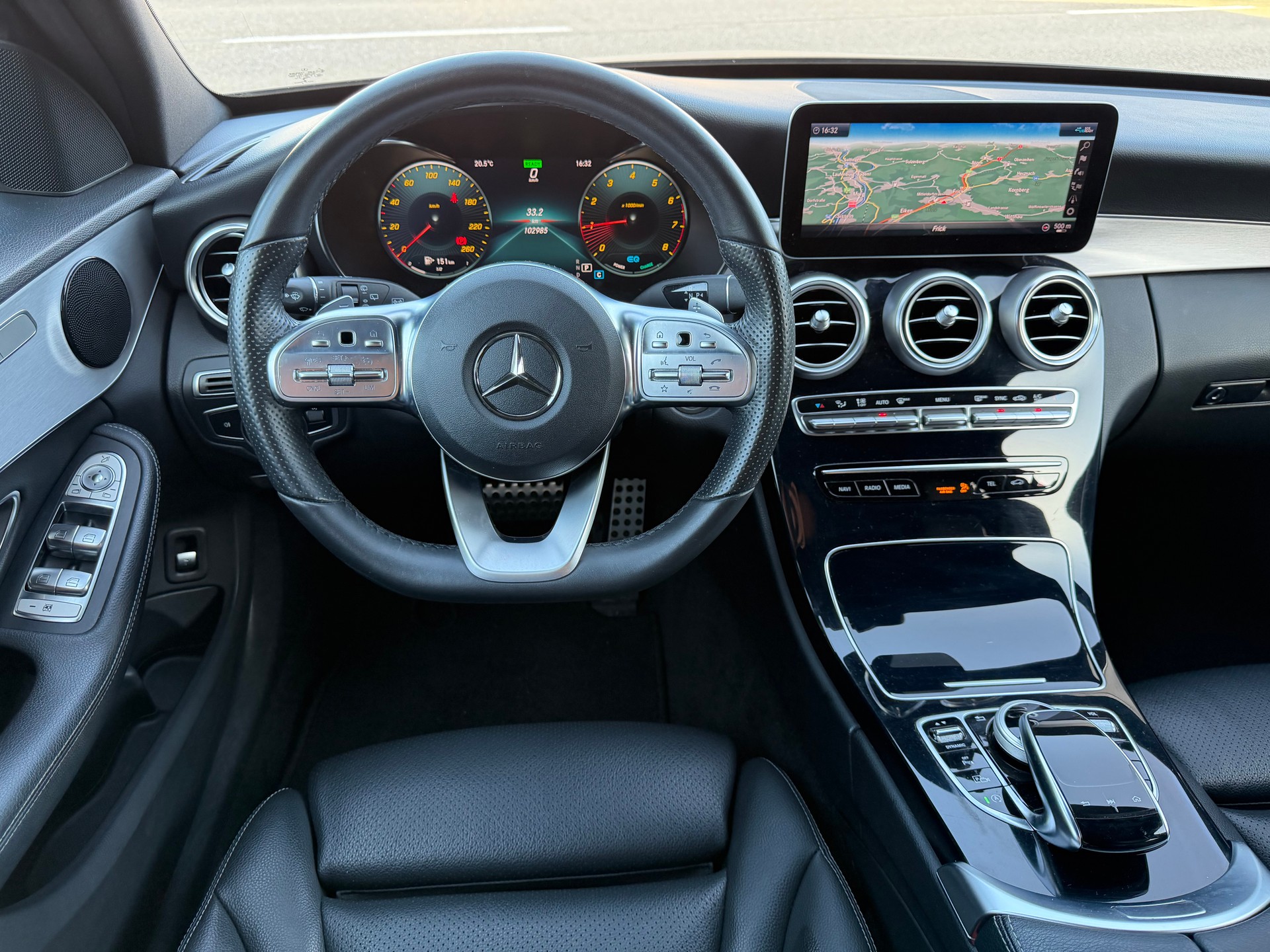 MERCEDES-BENZ C 200 AMG Line 4matic Kombi-image-14