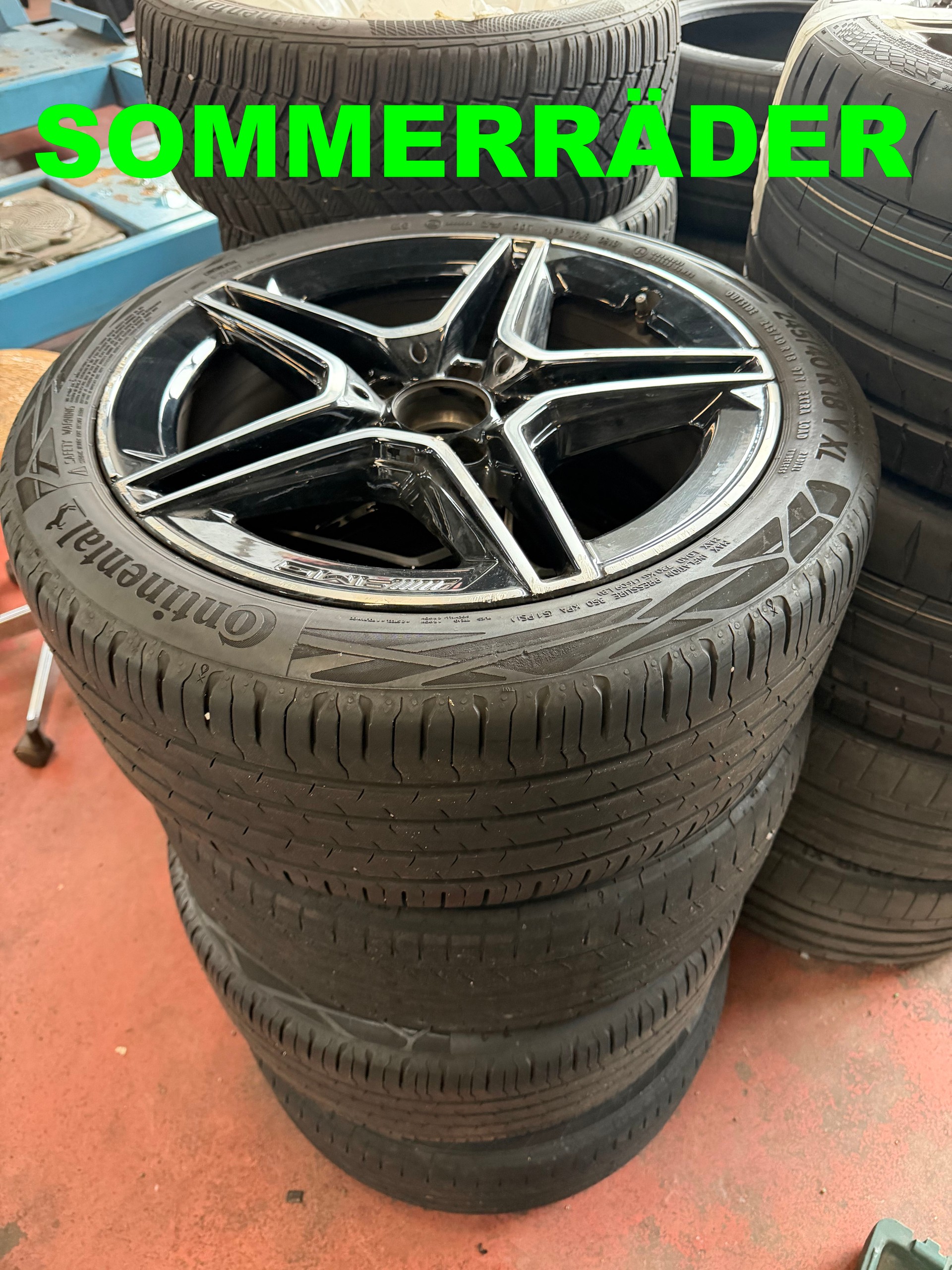 MERCEDES-BENZ C 200 AMG Line 4matic Kombi-showroom-element-1