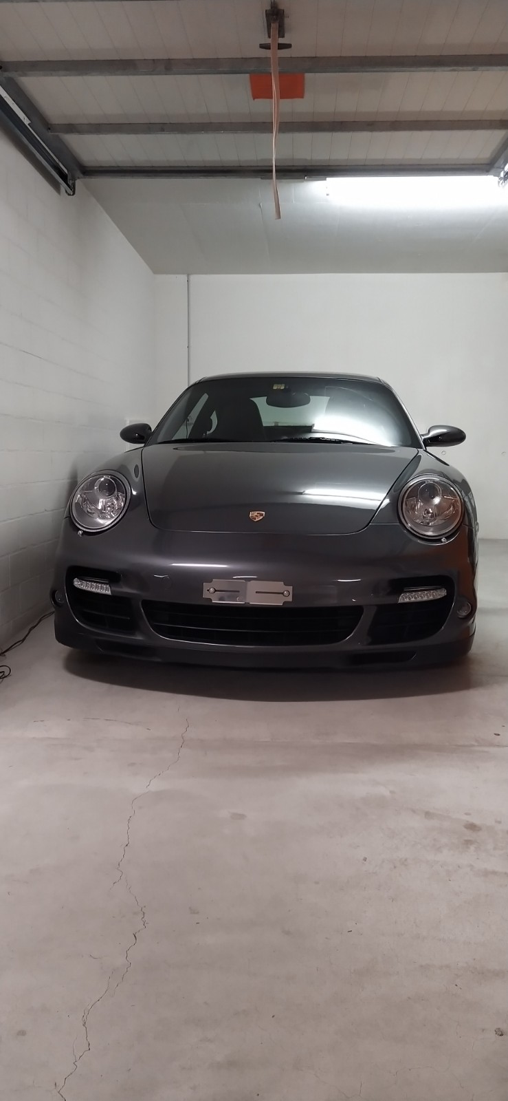 PORSCHE Turbo-image-2
