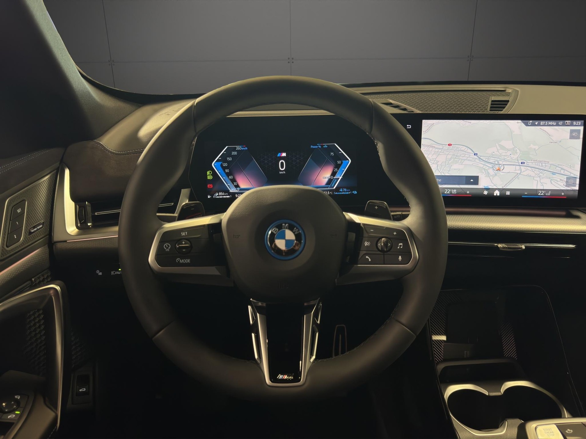 BMW X1 20d xDrive paddles-image-9
