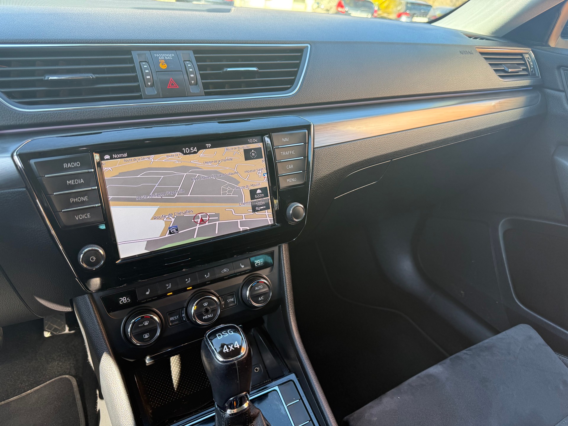 SKODA Superb Combi 2.0 TSI Style DSG 4x4-image-7