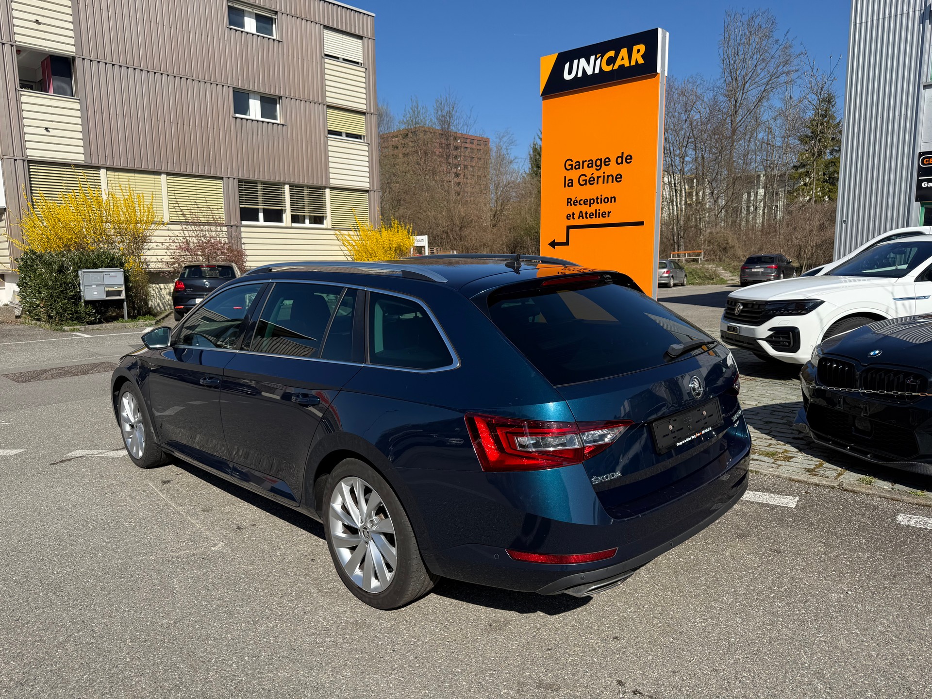 SKODA Superb Combi 2.0 TSI Style DSG 4x4-image-3