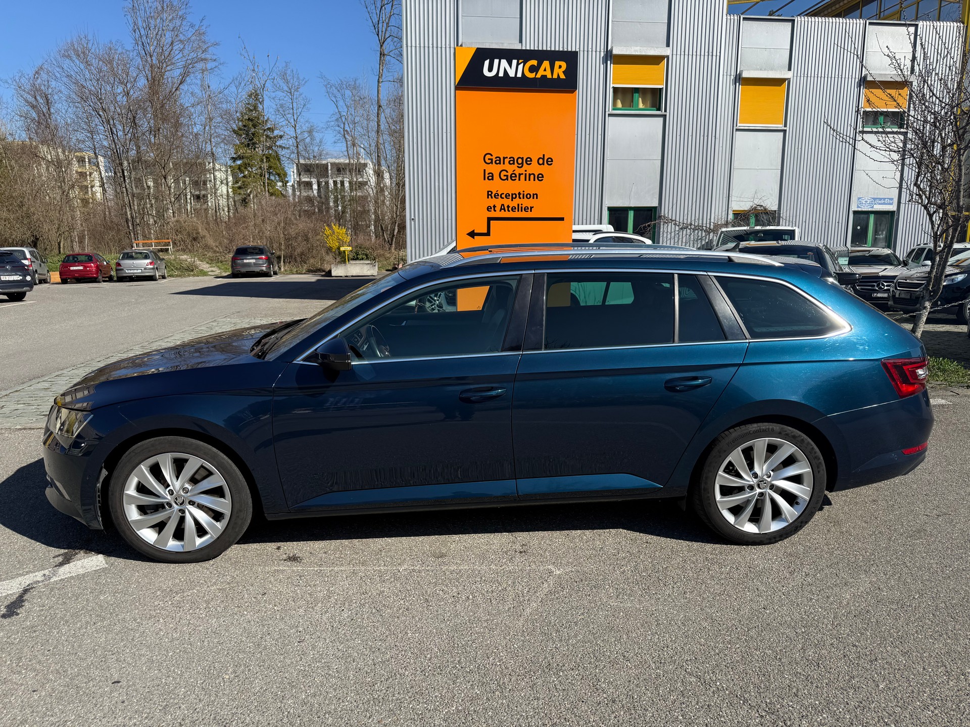 SKODA Superb Combi 2.0 TSI Style DSG 4x4-image-2