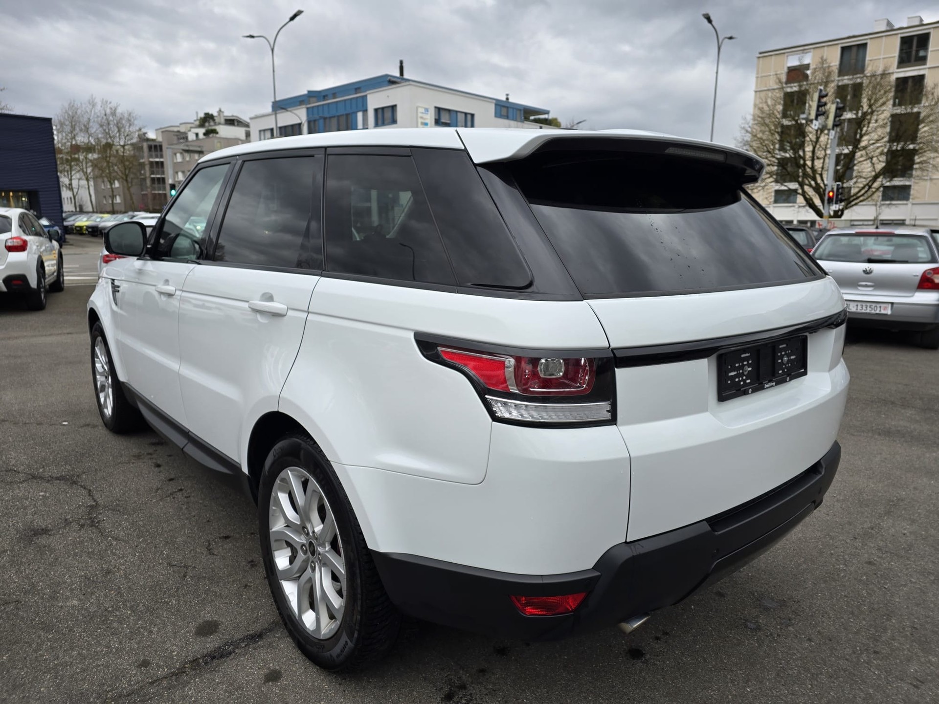 LAND ROVER Range Rover Sport 3.0 SDV6 HSE Automatic-image-3