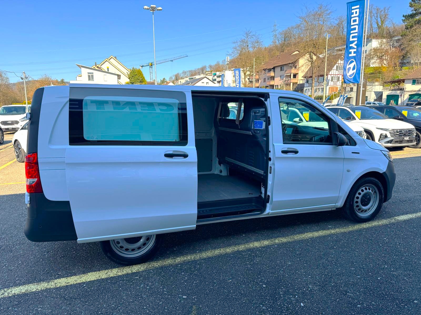 MERCEDES-BENZ eVito 112 L-image-6