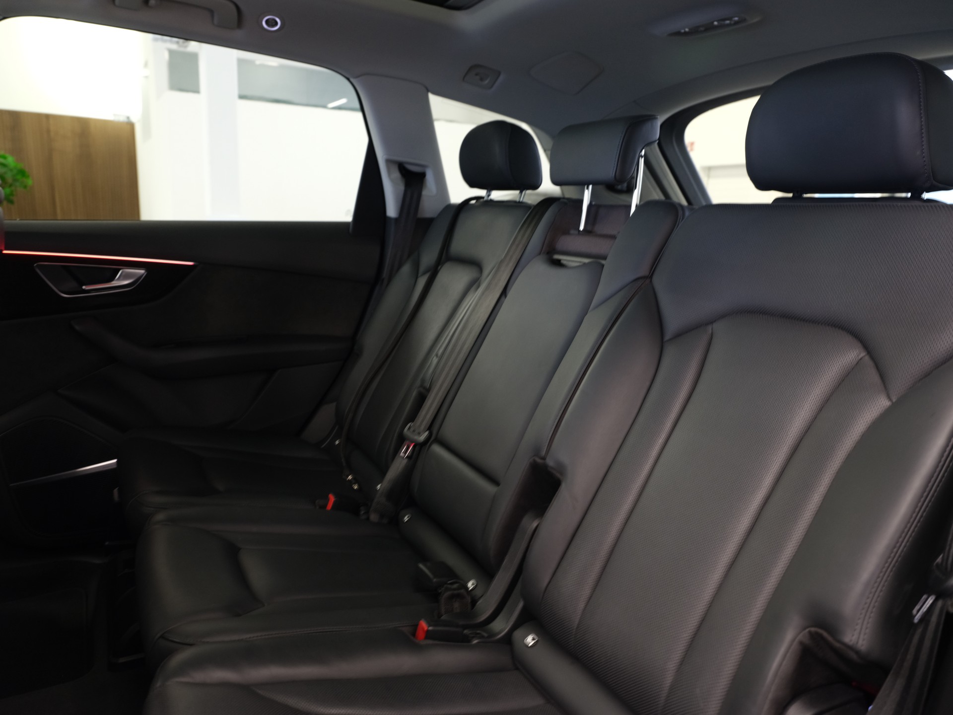 AUDI Q7 50 TDI quattro tiptronic *AHK* *Pano.* *Head-Up Display* *360° Kamera*-image-26