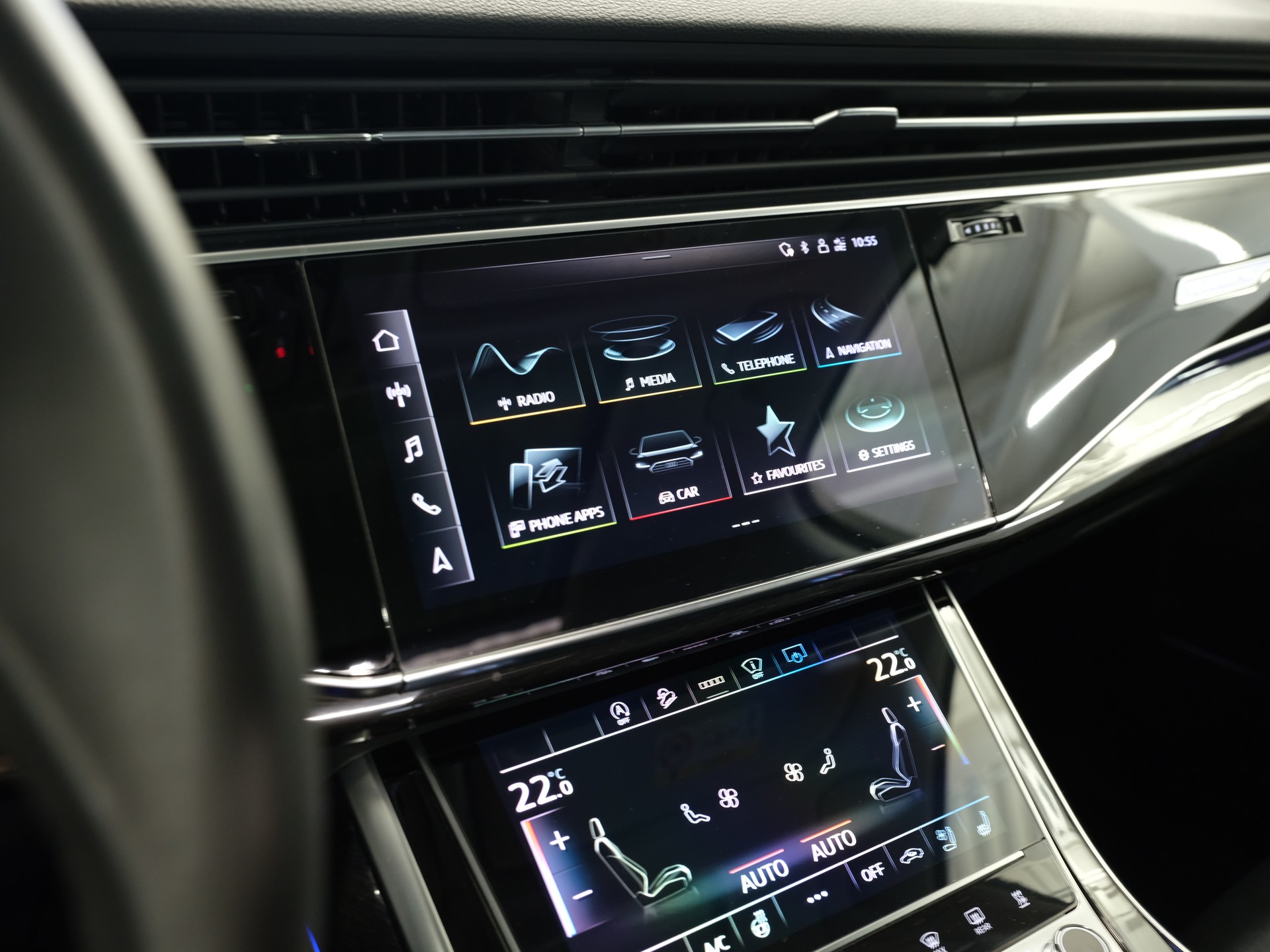 AUDI Q7 50 TDI quattro tiptronic *AHK* *Pano.* *Head-Up Display* *360° Kamera*-image-19