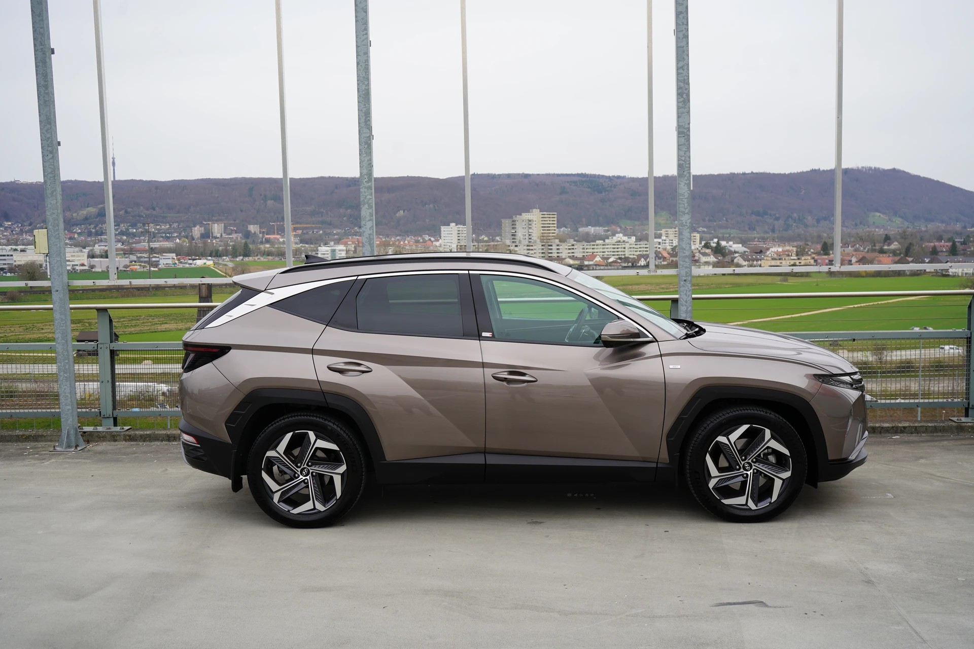 HYUNDAI TUCSON 1.6 CRDI 48V VERTEX 4WD DCT l 136 PS-image-4