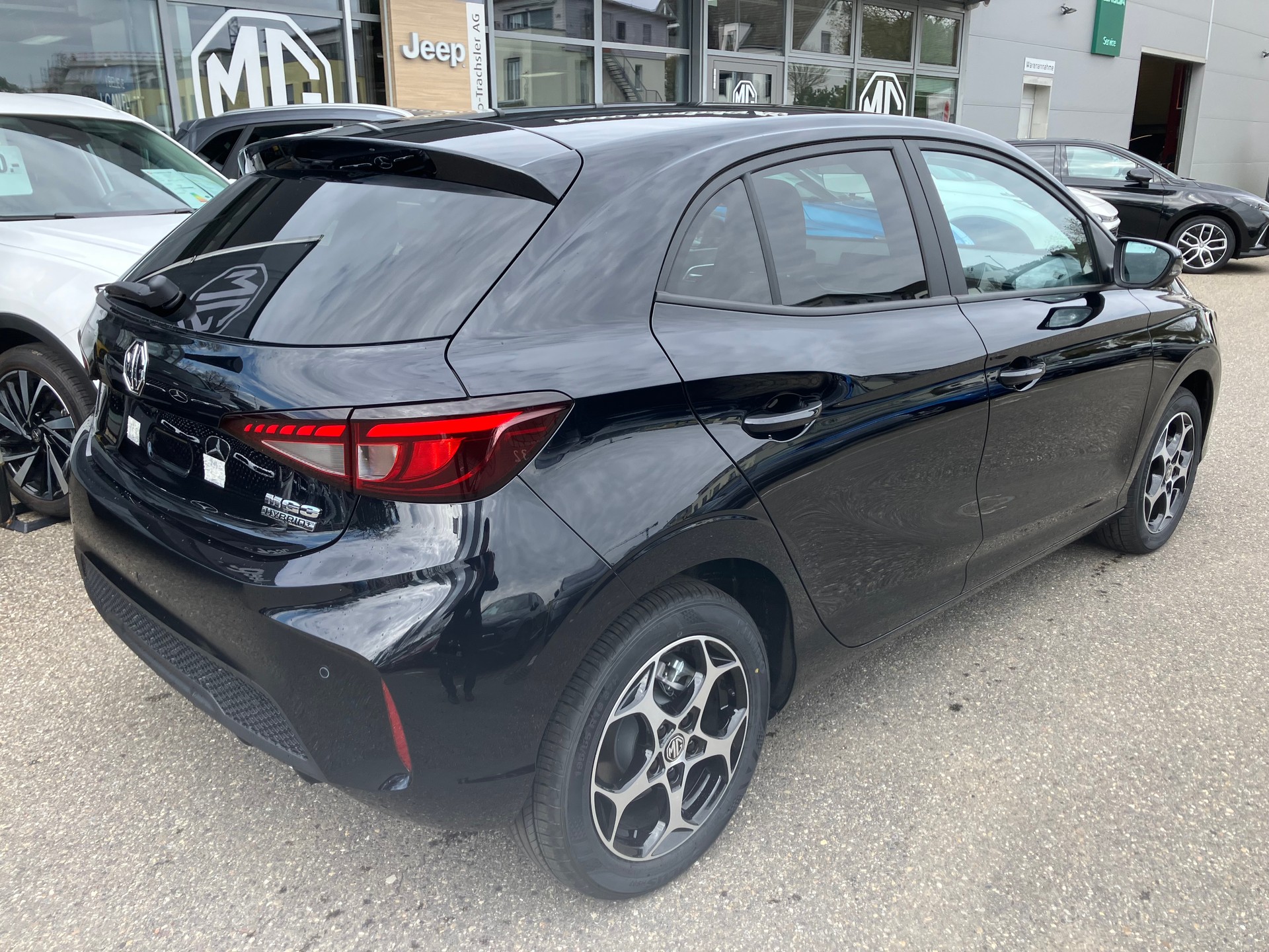 MG 3 1.5 Hybrid Luxury Aut.-image-3