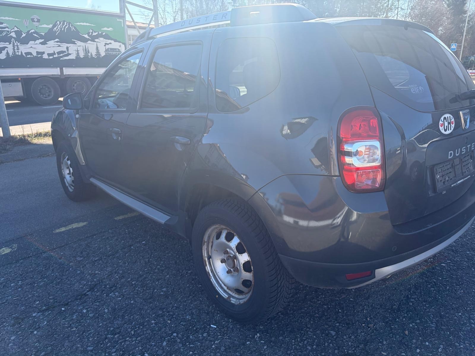 DACIA Duster 1.2 T Lauréate 4x2-image-10