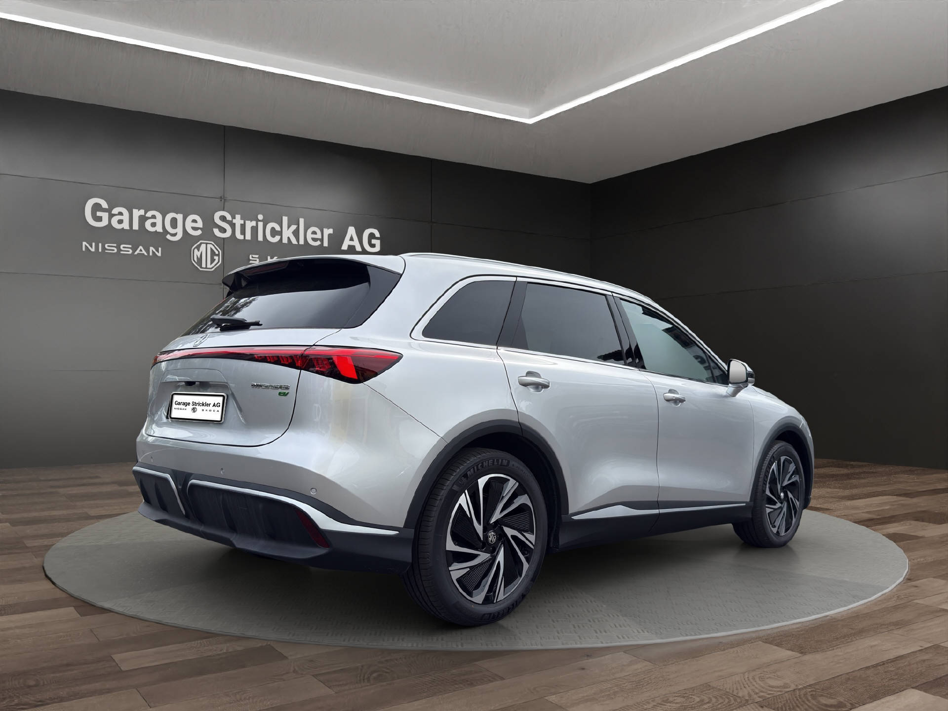 MG S6 EV 77 kWh Luxury 4WD-image-4