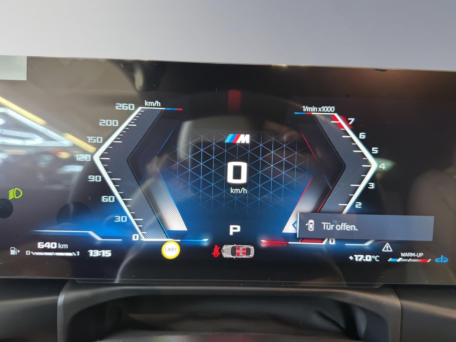 BMW M440i xDrive Coupé-image-10