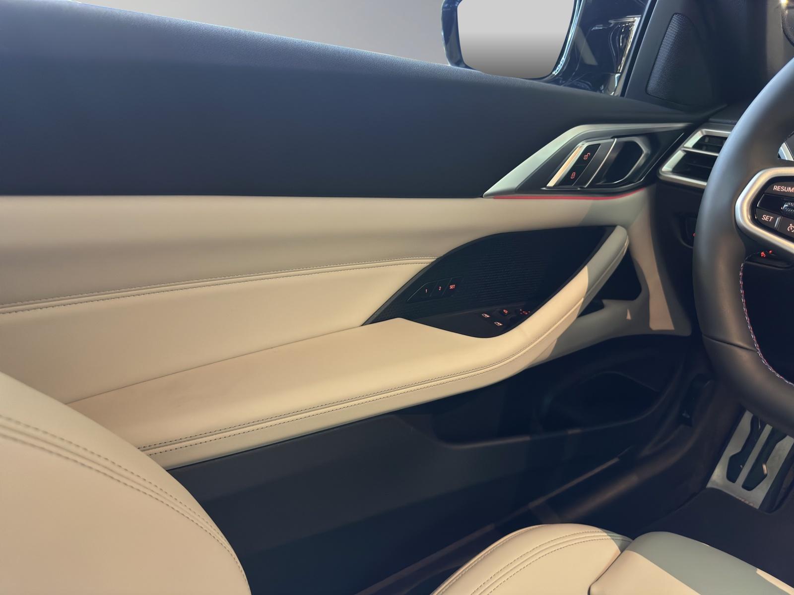 BMW M440i xDrive Coupé-image-13