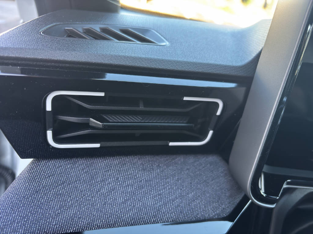 RENAULT R5 E-Tech Comfort Range techno-image-12